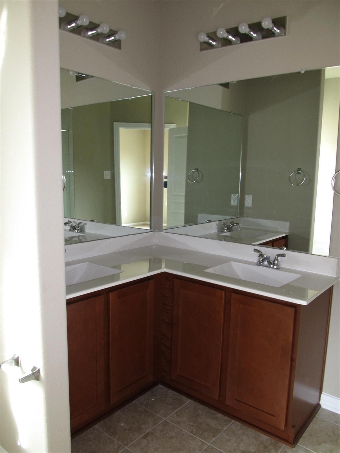2310 Thunderbolt Peak Drive Property Photo 8