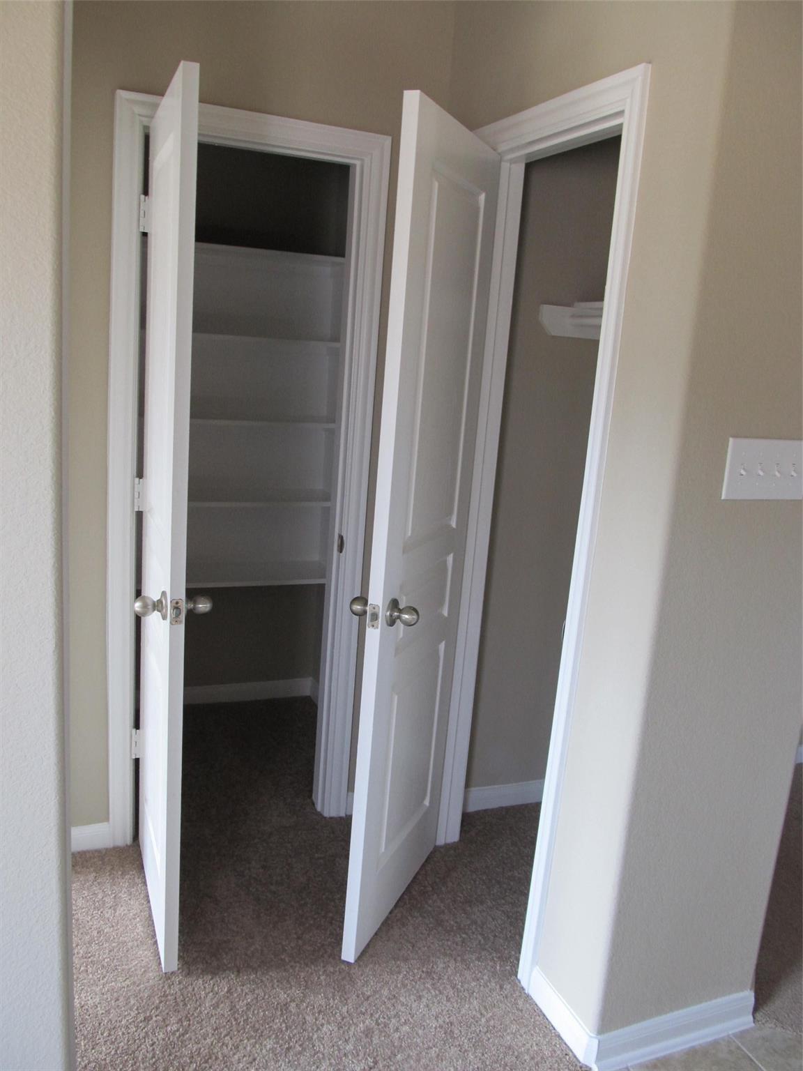 2310 Thunderbolt Peak Drive Property Photo 9