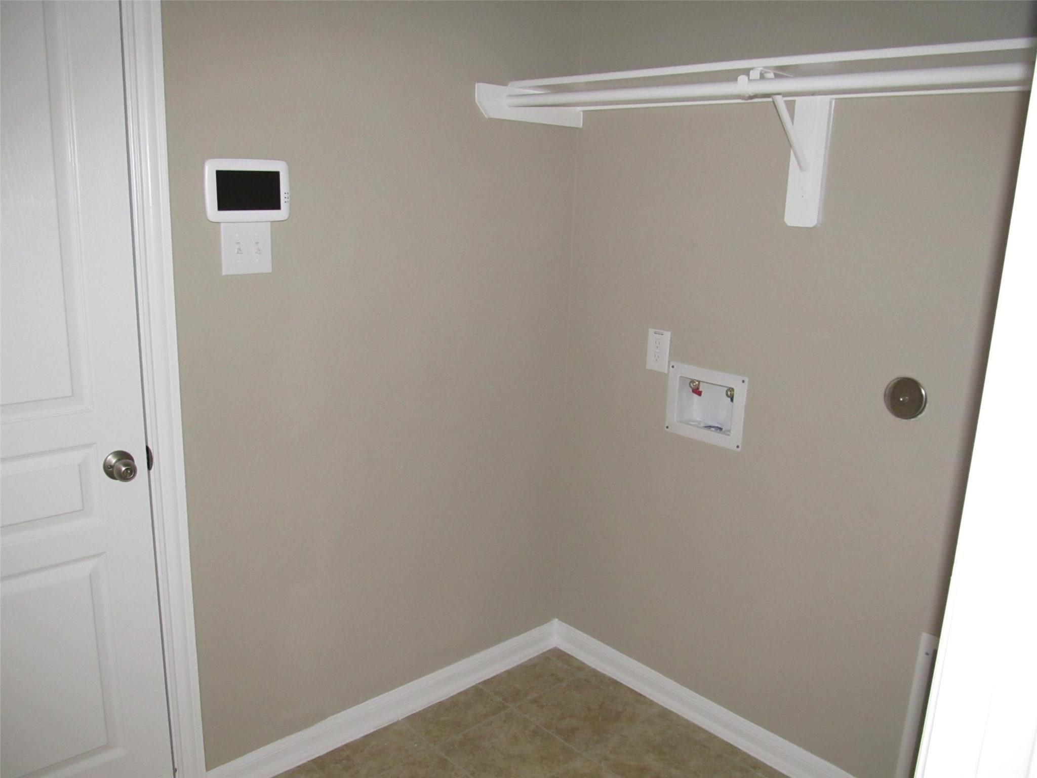 2310 Thunderbolt Peak Drive Property Photo 18