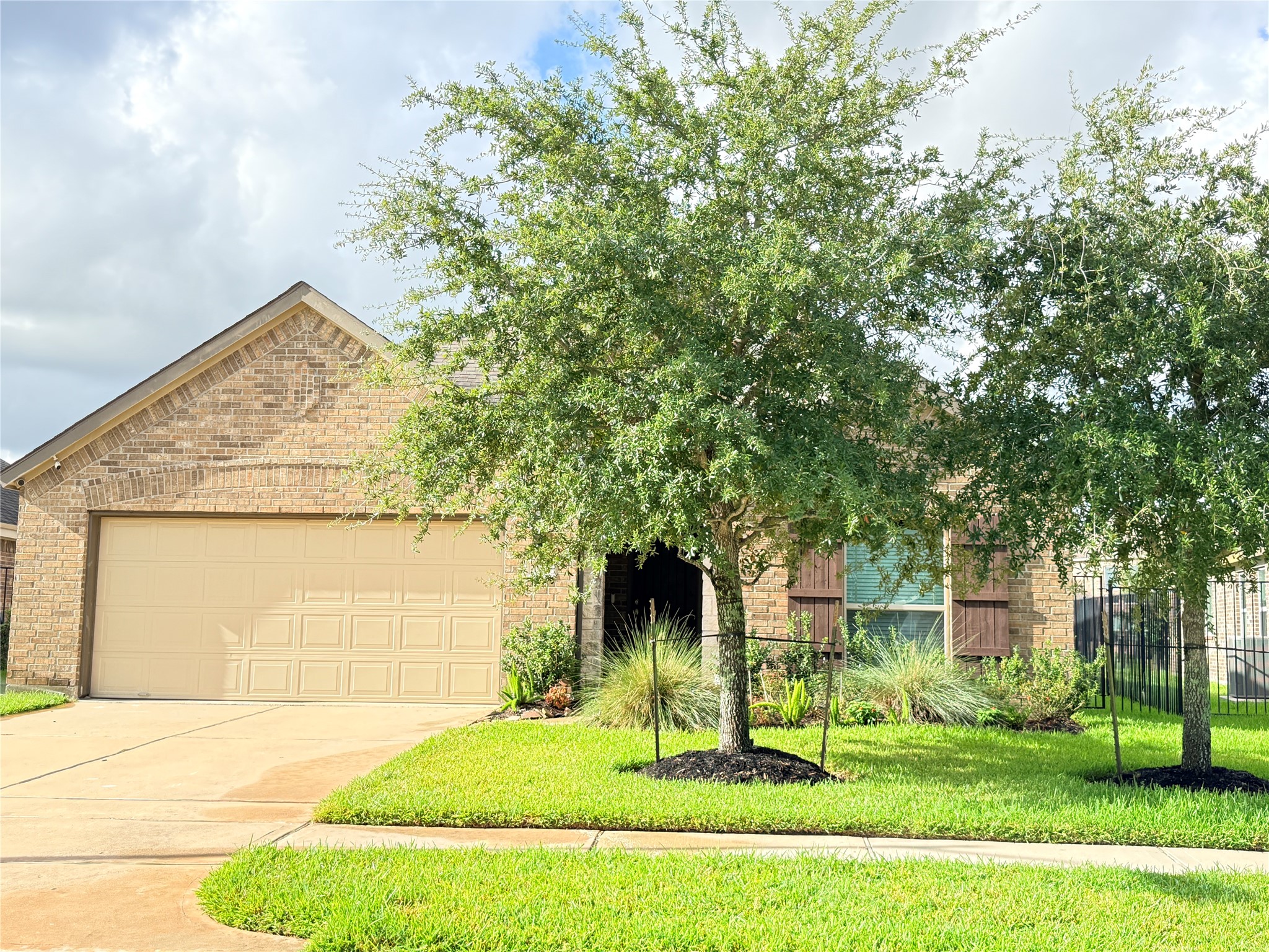 20635 Riley Copper Drive Property Photo 1
