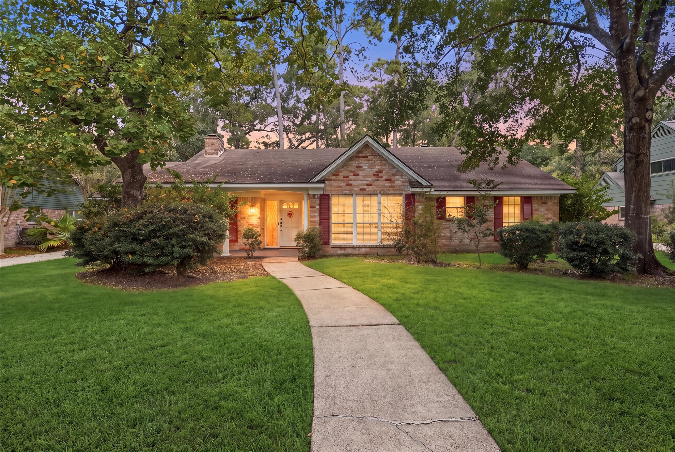 2119 Thousand Pines Drive Property Photo 1