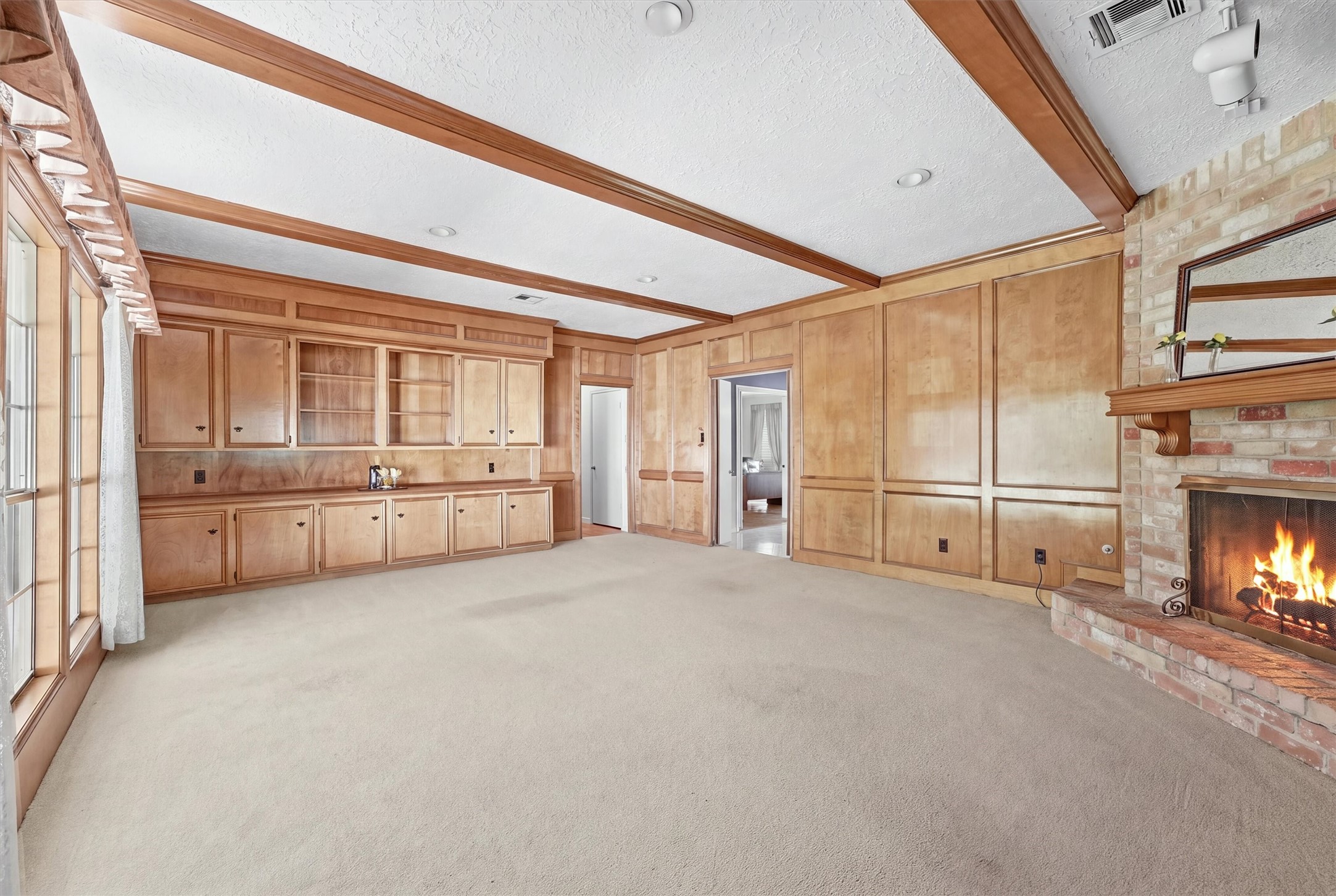 2119 Thousand Pines Drive Property Photo 2
