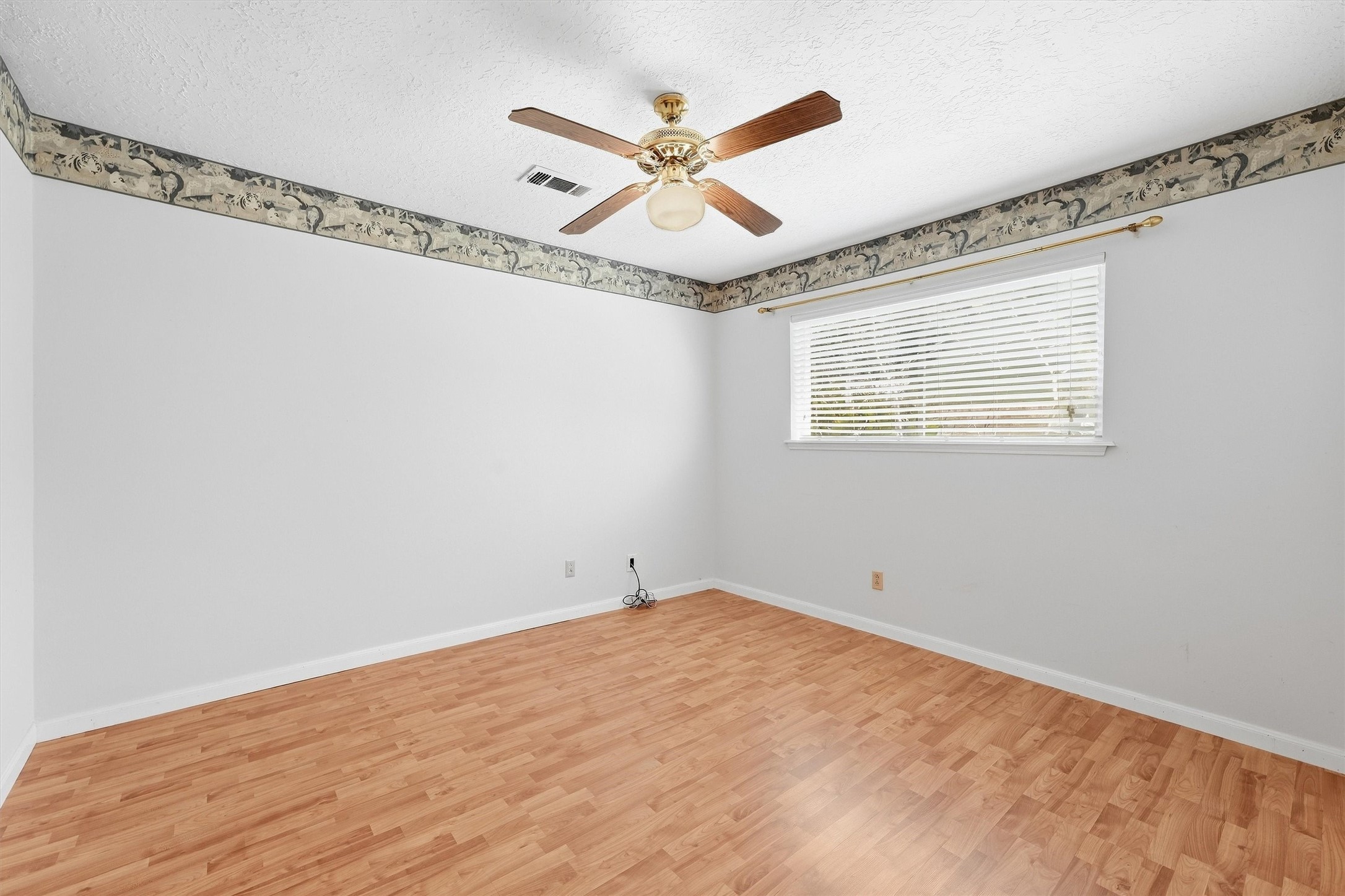 2119 Thousand Pines Drive Property Photo 12