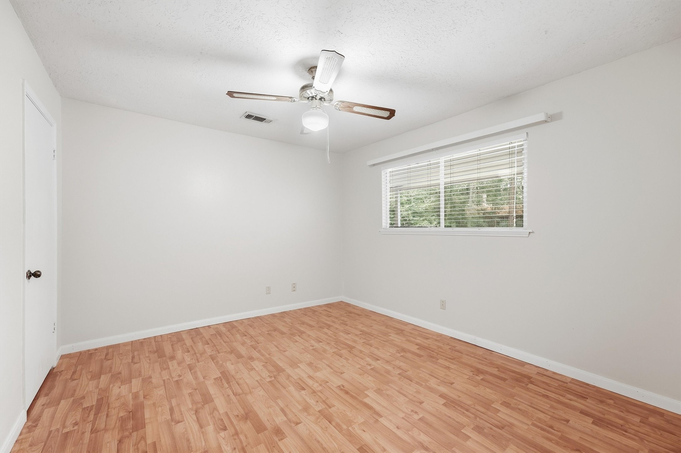 2119 Thousand Pines Drive Property Photo 14