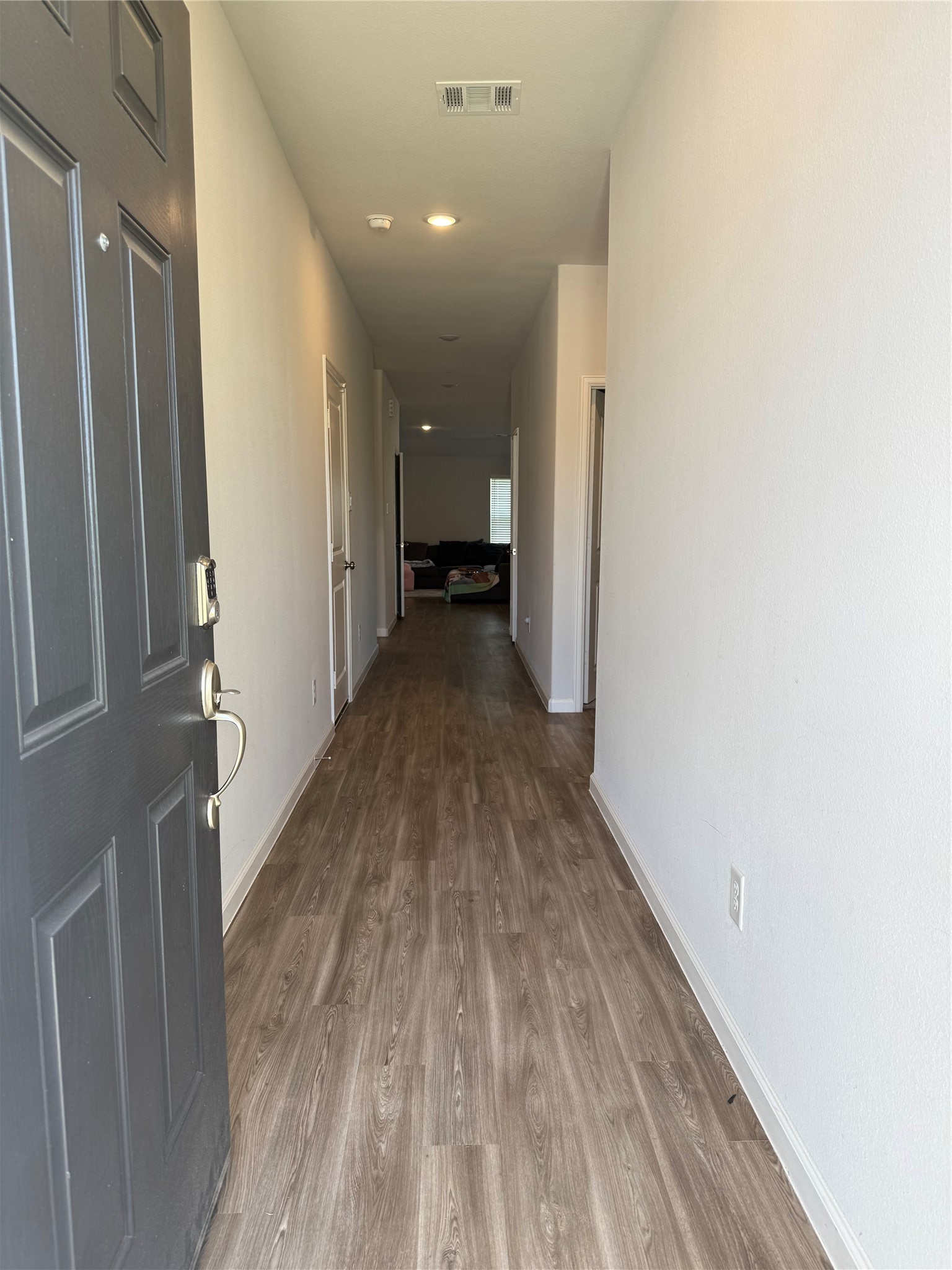811 Brookside Drive Property Photo 2