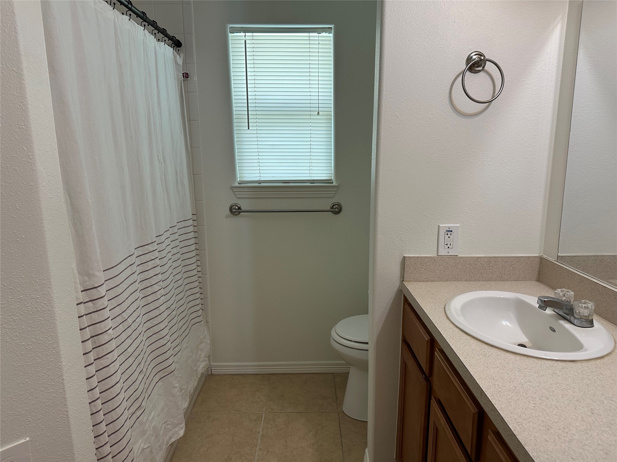 107 W Colorado Sky Street Property Photo 8