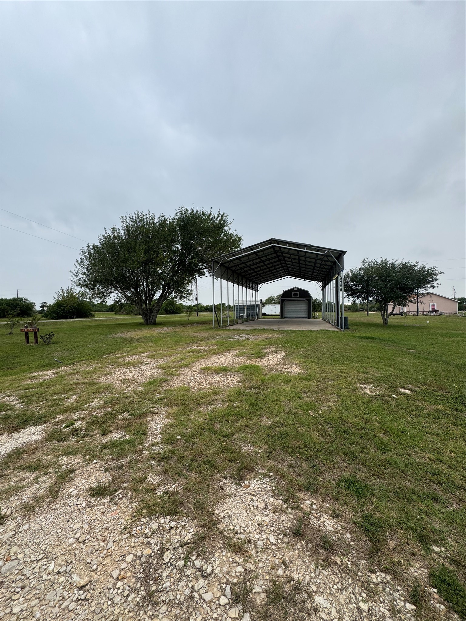 16 & 36 Redfish Ln Property Photo 1