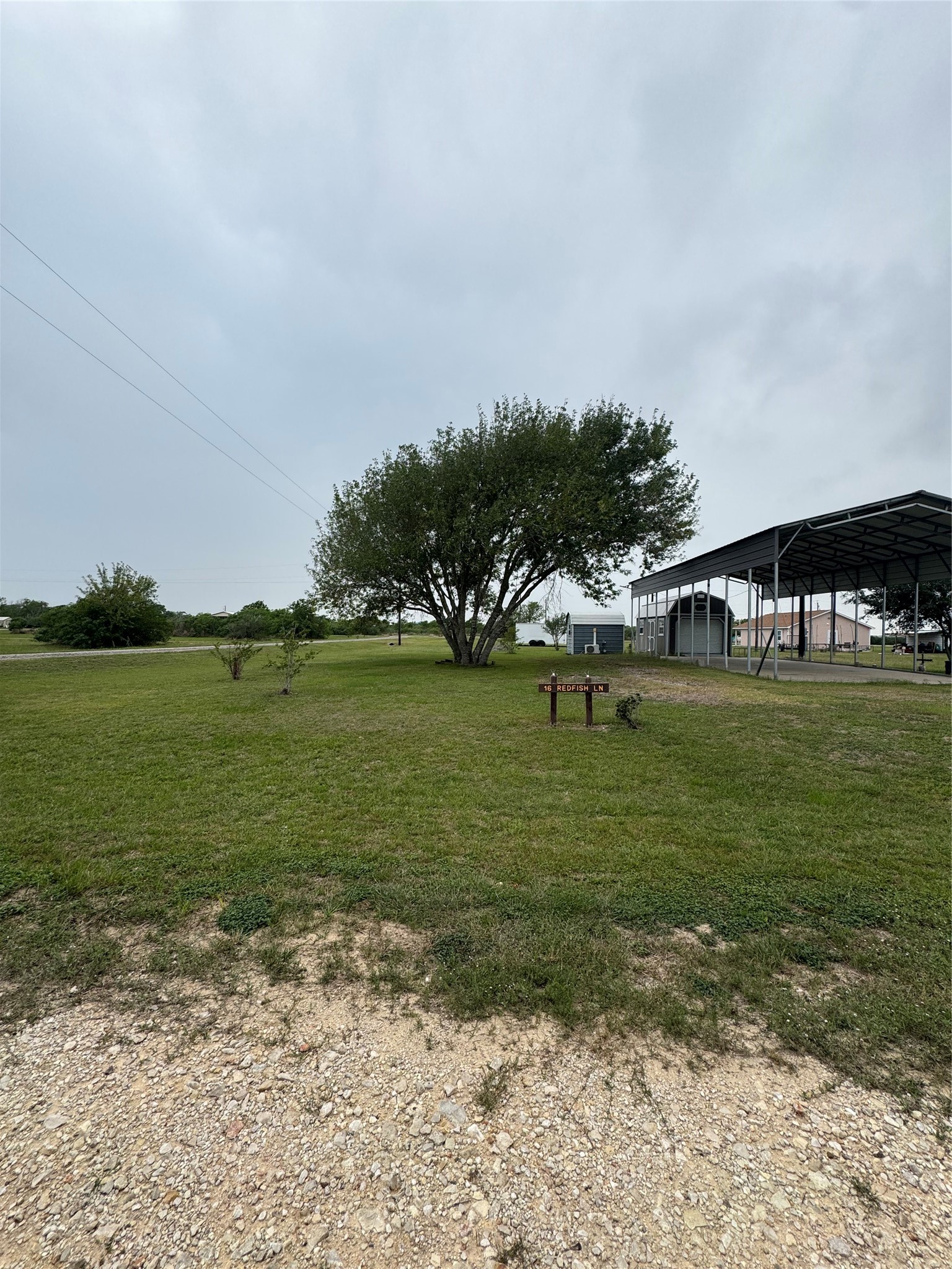 16 & 36 Redfish Ln Property Photo 2