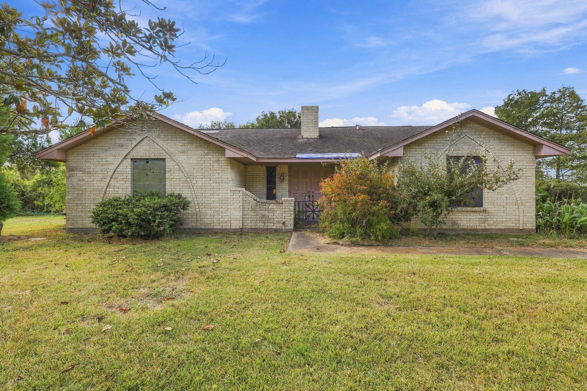 815 County Road 32, Angleton Tx 77515 Property Photo 2