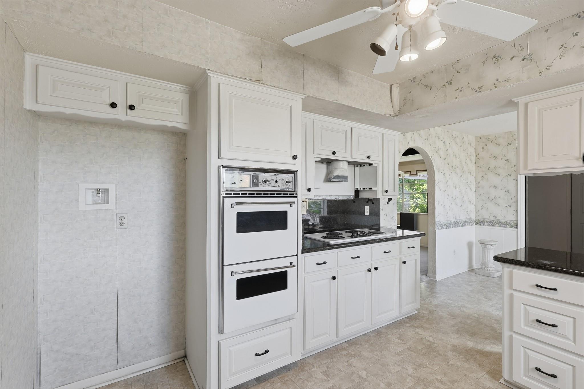 815 County Road 32, Angleton Tx 77515 Property Photo 5