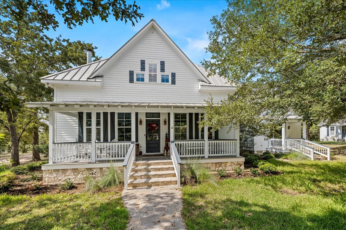 3600 Noak Road Property Photo 1