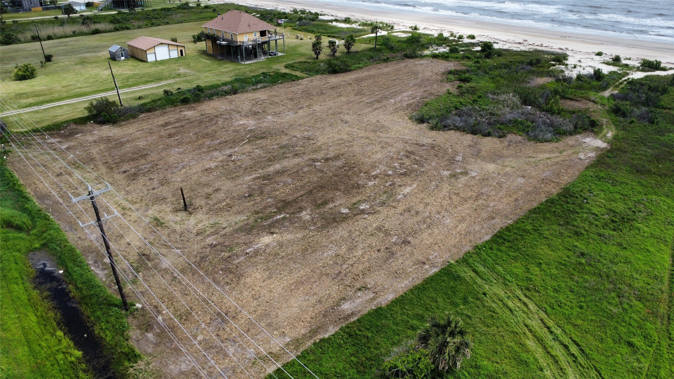 952 Marthas Vineyard Lane Property Photo 1