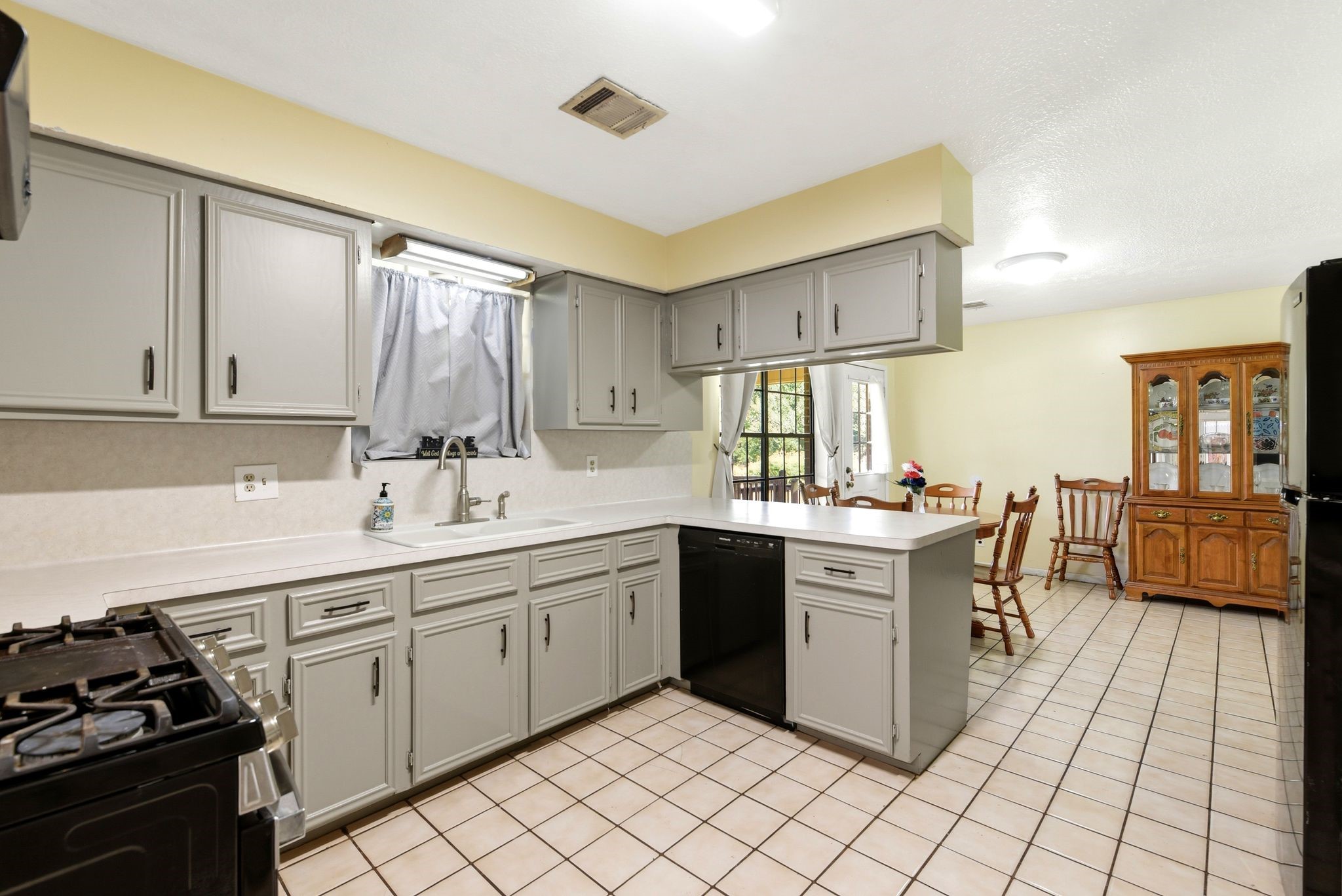 151 Parker Road Property Photo 12