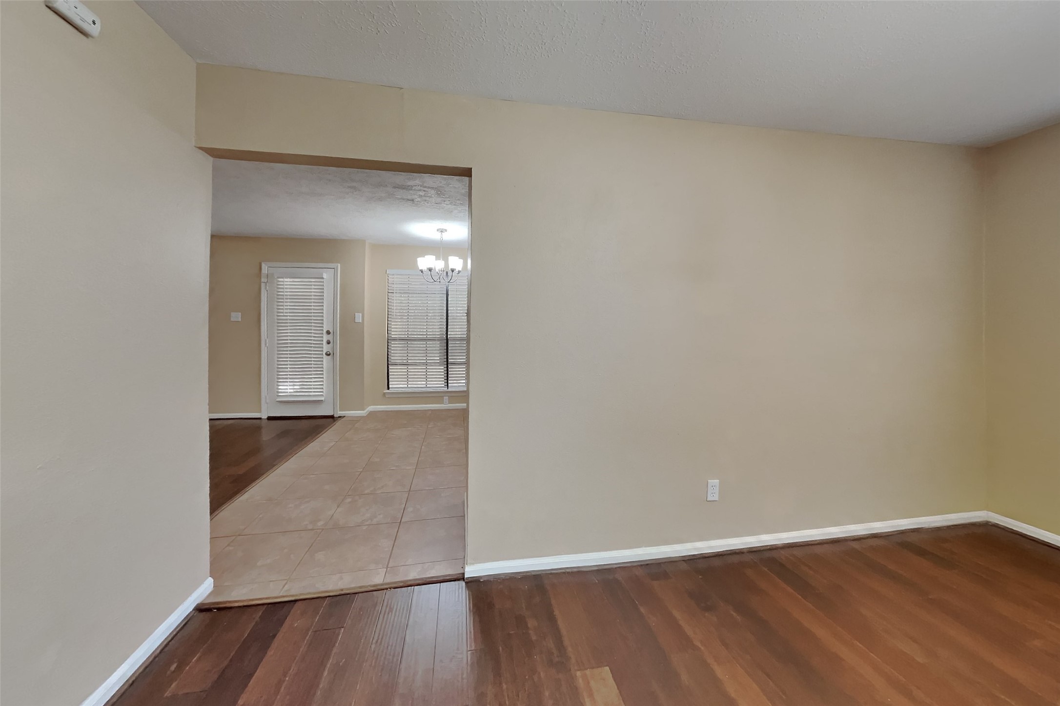 151 E Pathfinders Circle Property Photo 7