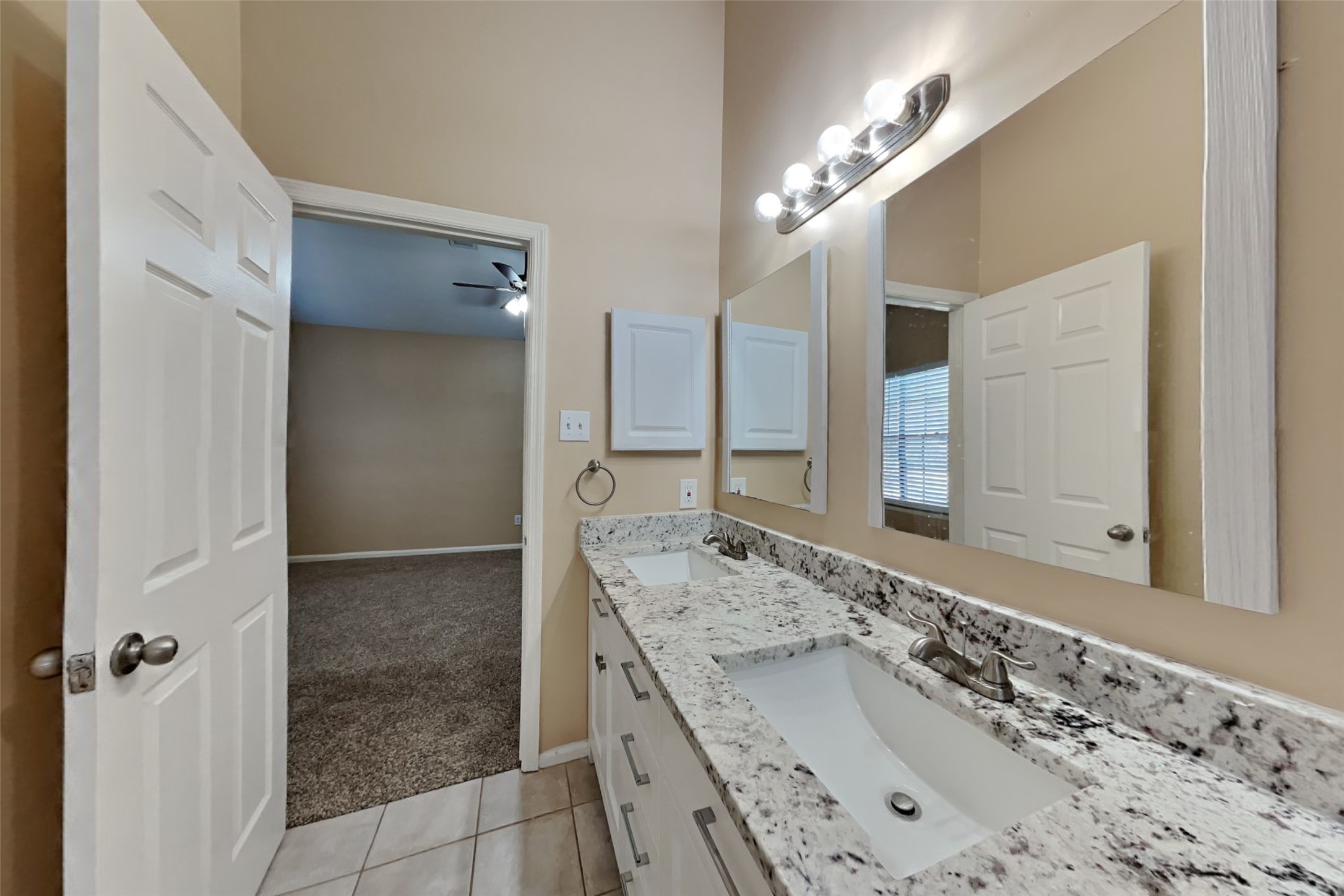 151 E Pathfinders Circle Property Photo 11