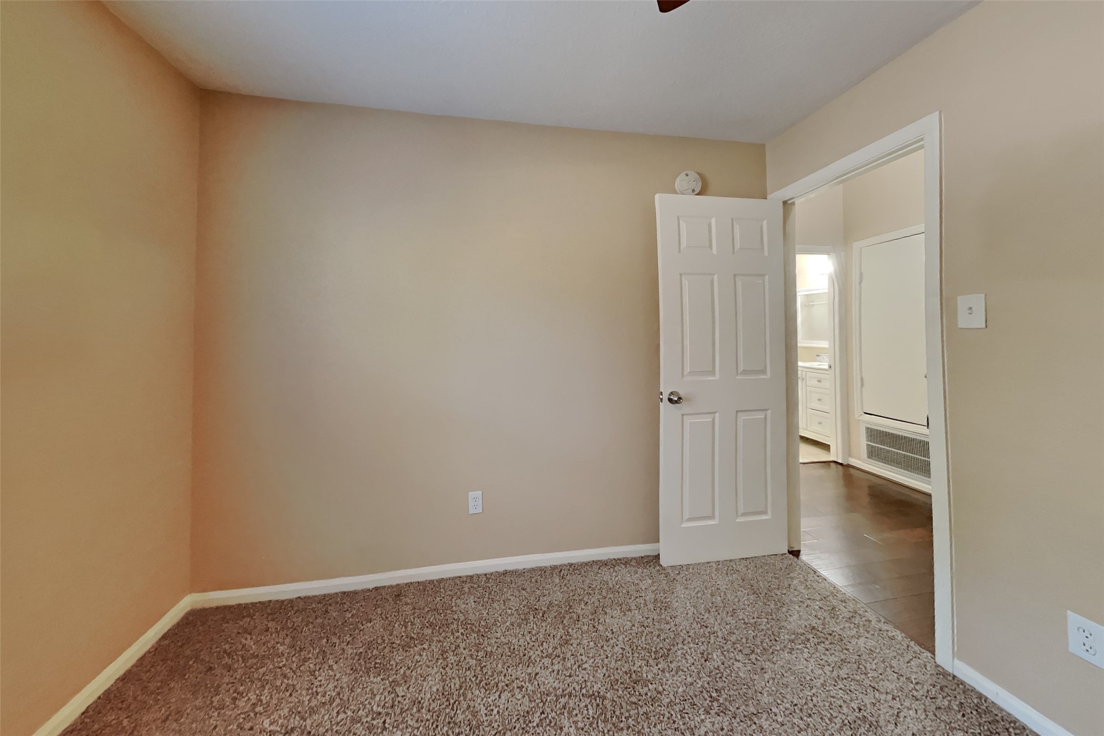 151 E Pathfinders Circle Property Photo 15