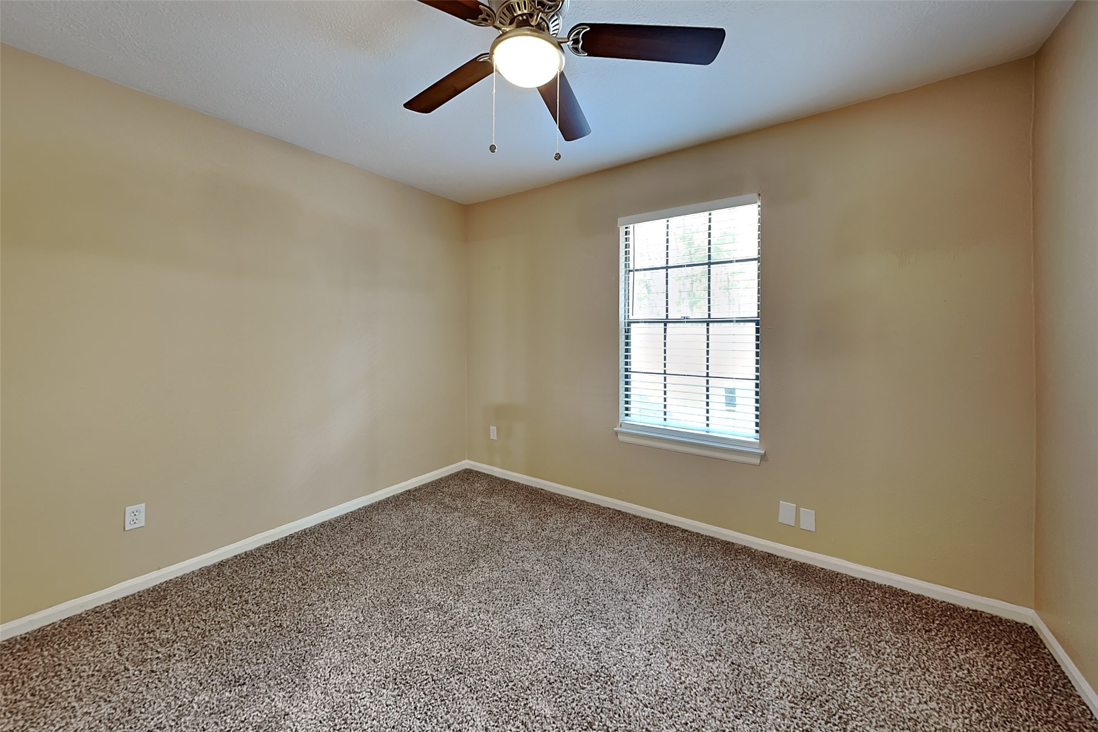 151 E Pathfinders Circle Property Photo 16