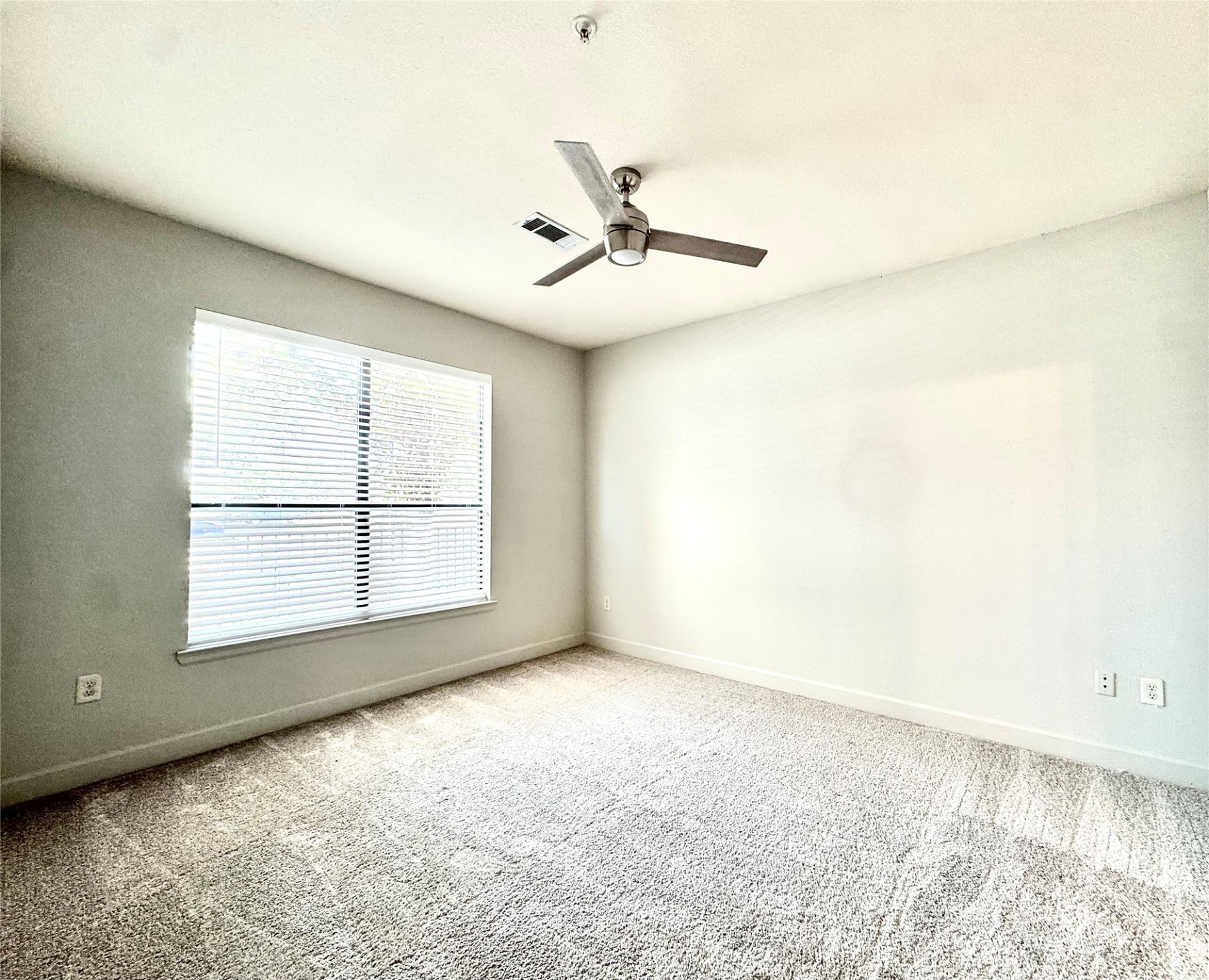 3333 Weslayan St Street 1140 Property Photo 8