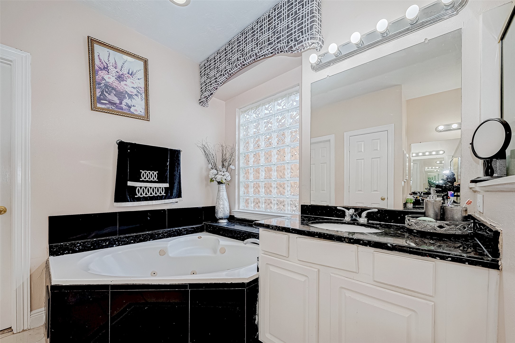 11322 Rock Bridge Lane Property Photo 28