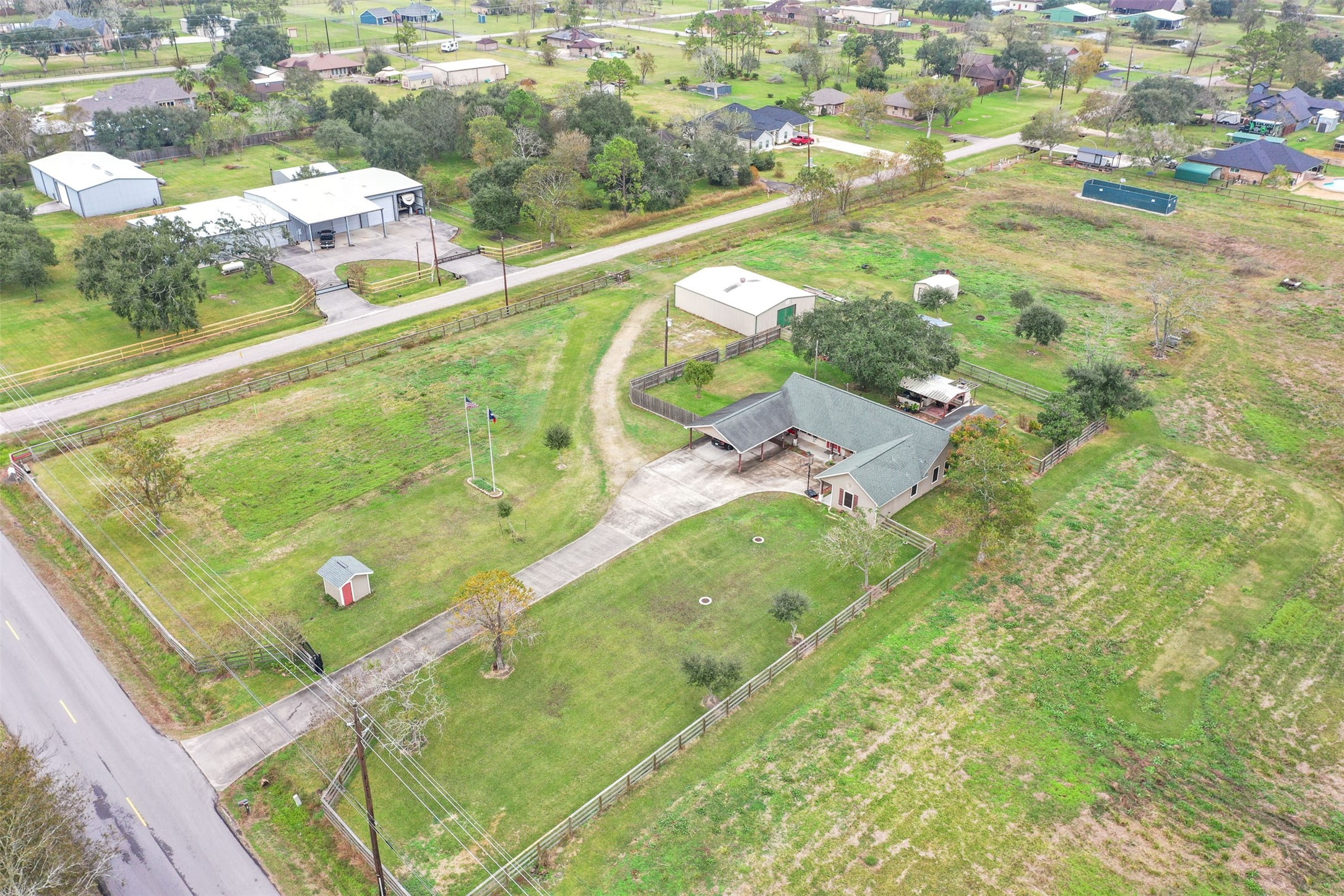 2019 Cemetery Road Property Photo