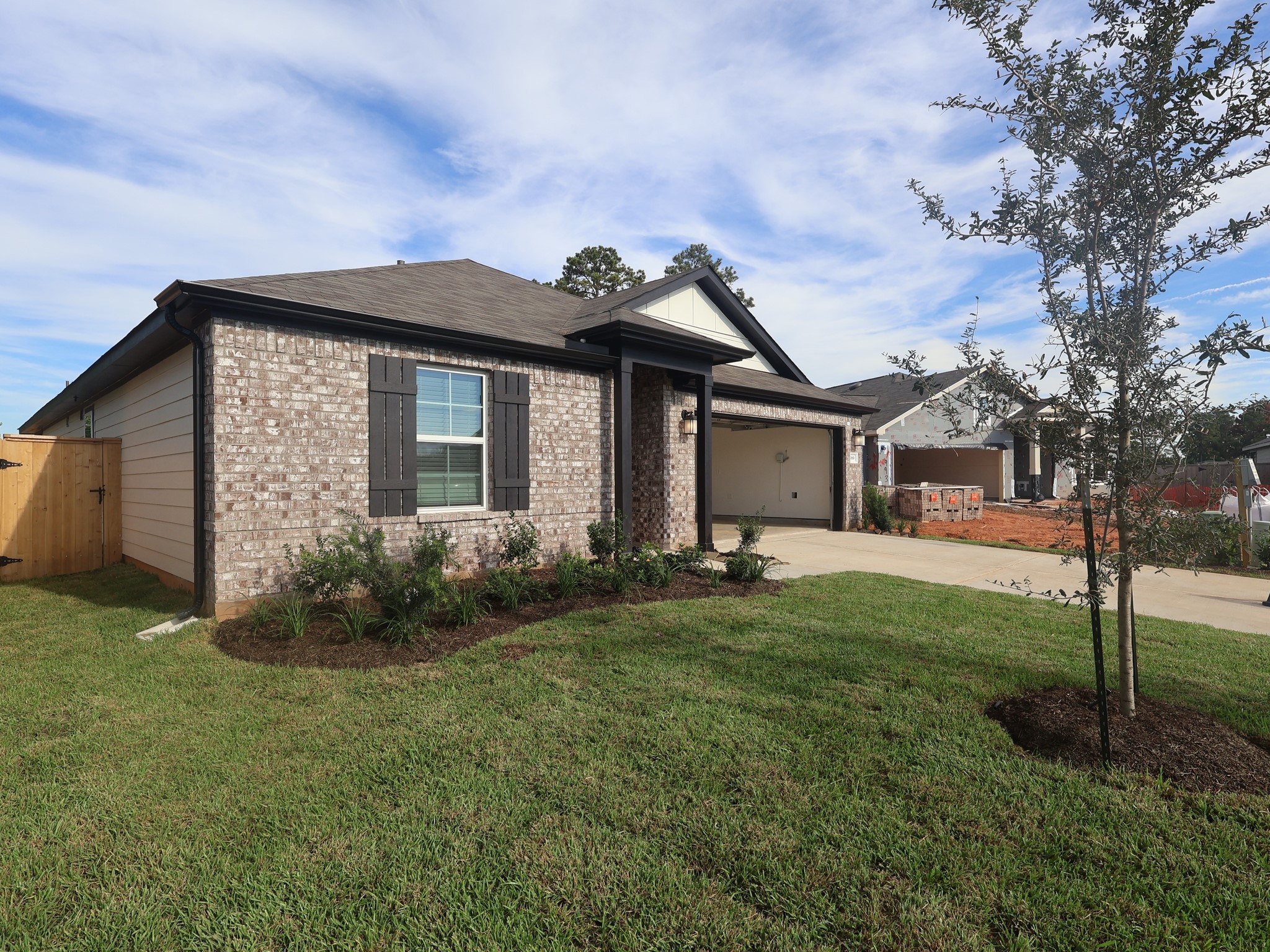 989 Garden Path Drive Property Photo 8