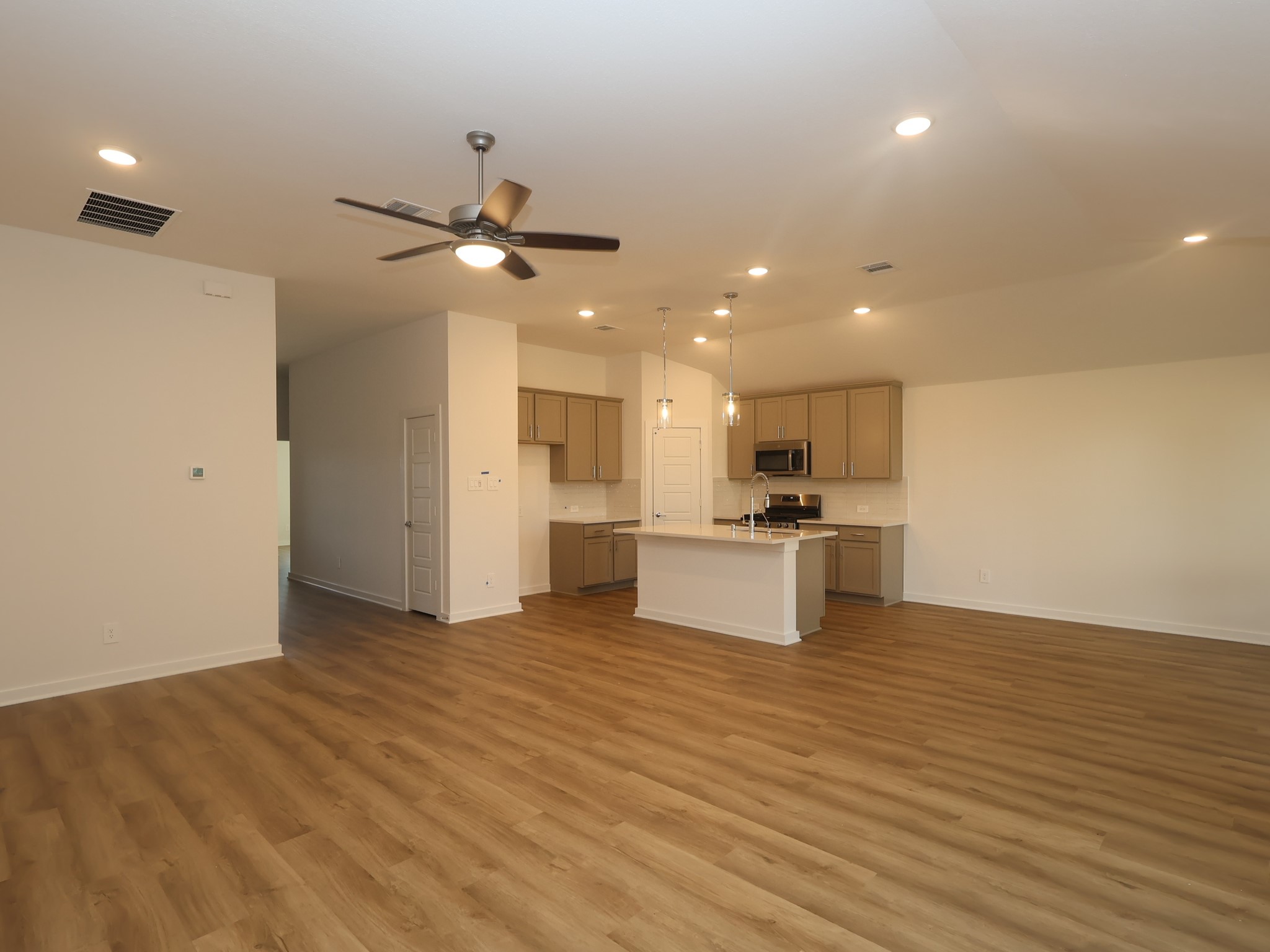 989 Garden Path Drive Property Photo 13