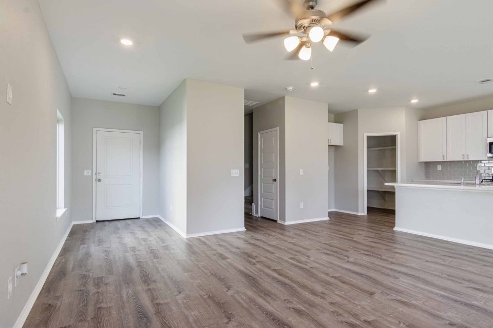 2038 Summer Night Drive Property Photo 3