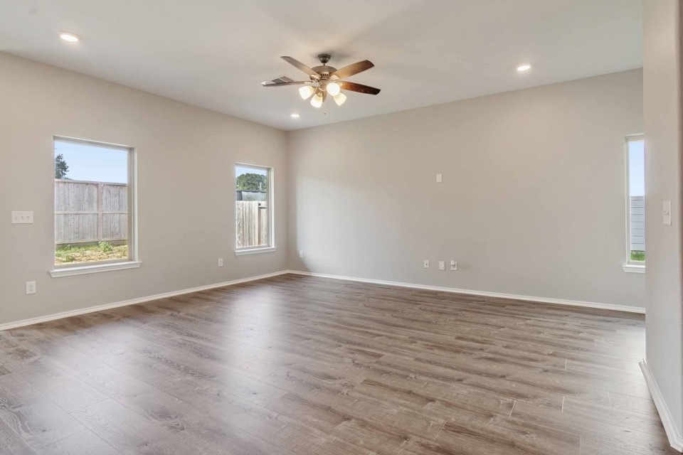 2038 Summer Night Drive Property Photo 8