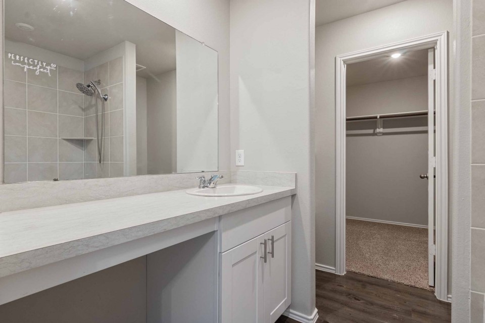 2038 Summer Night Drive Property Photo 14
