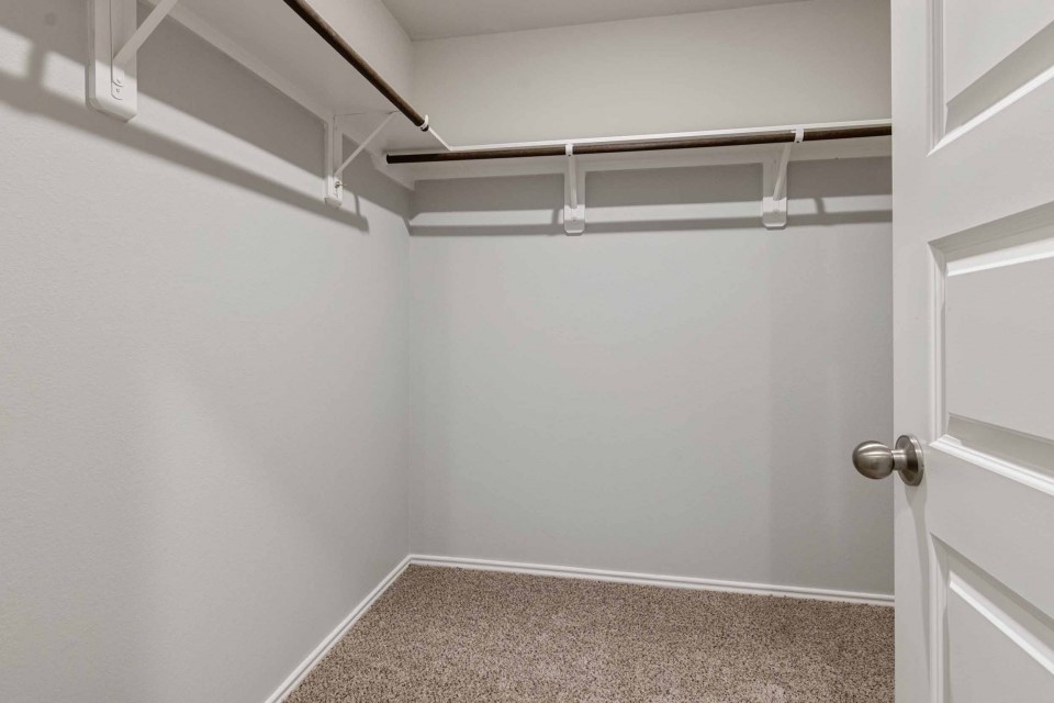 2038 Summer Night Drive Property Photo 16