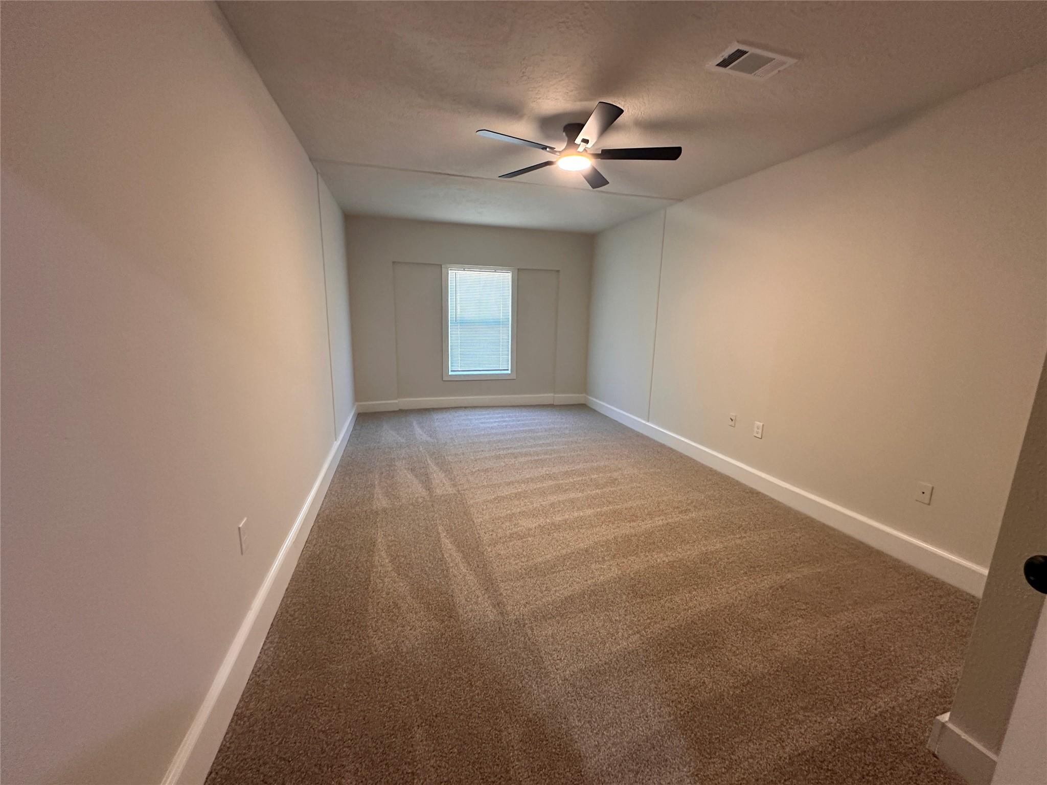 733 Pine Avenue Property Photo 9