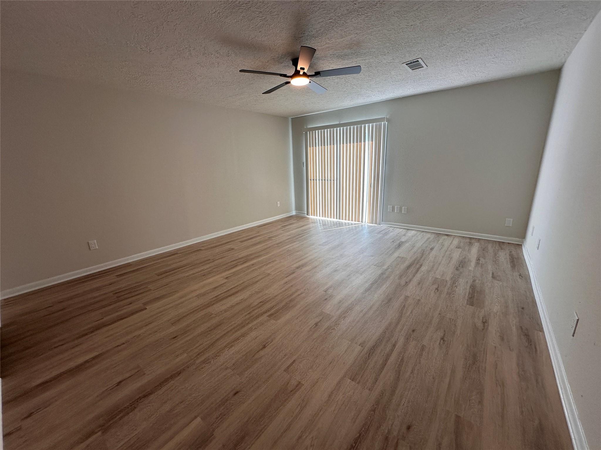 733 Pine Avenue Property Photo 10