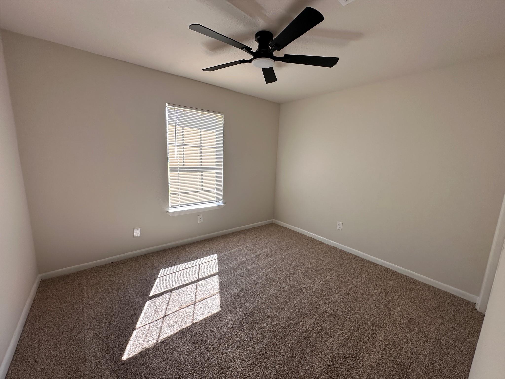 733 Pine Avenue Property Photo 18