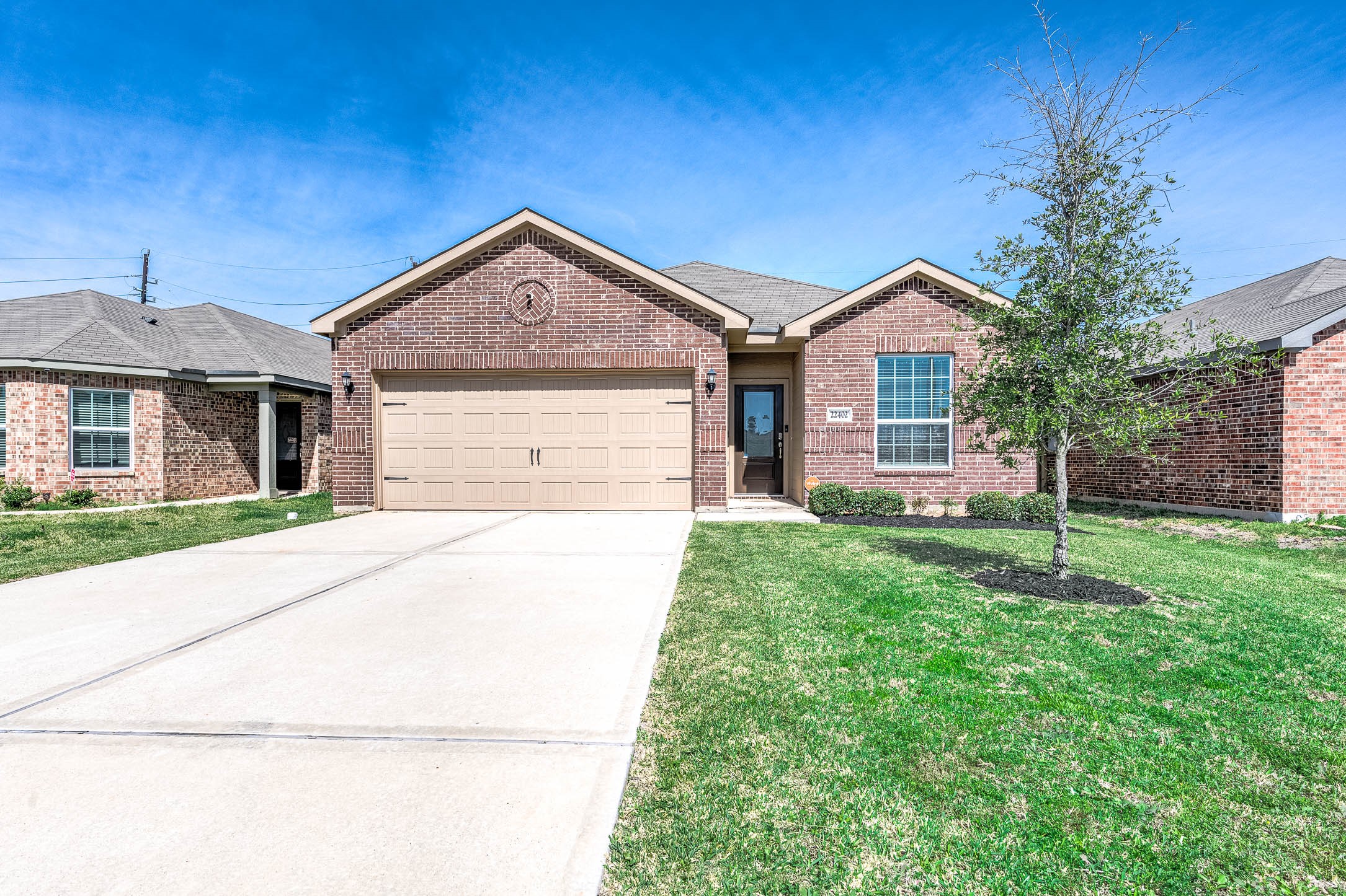 22402 Kennons Way Property Photo 1