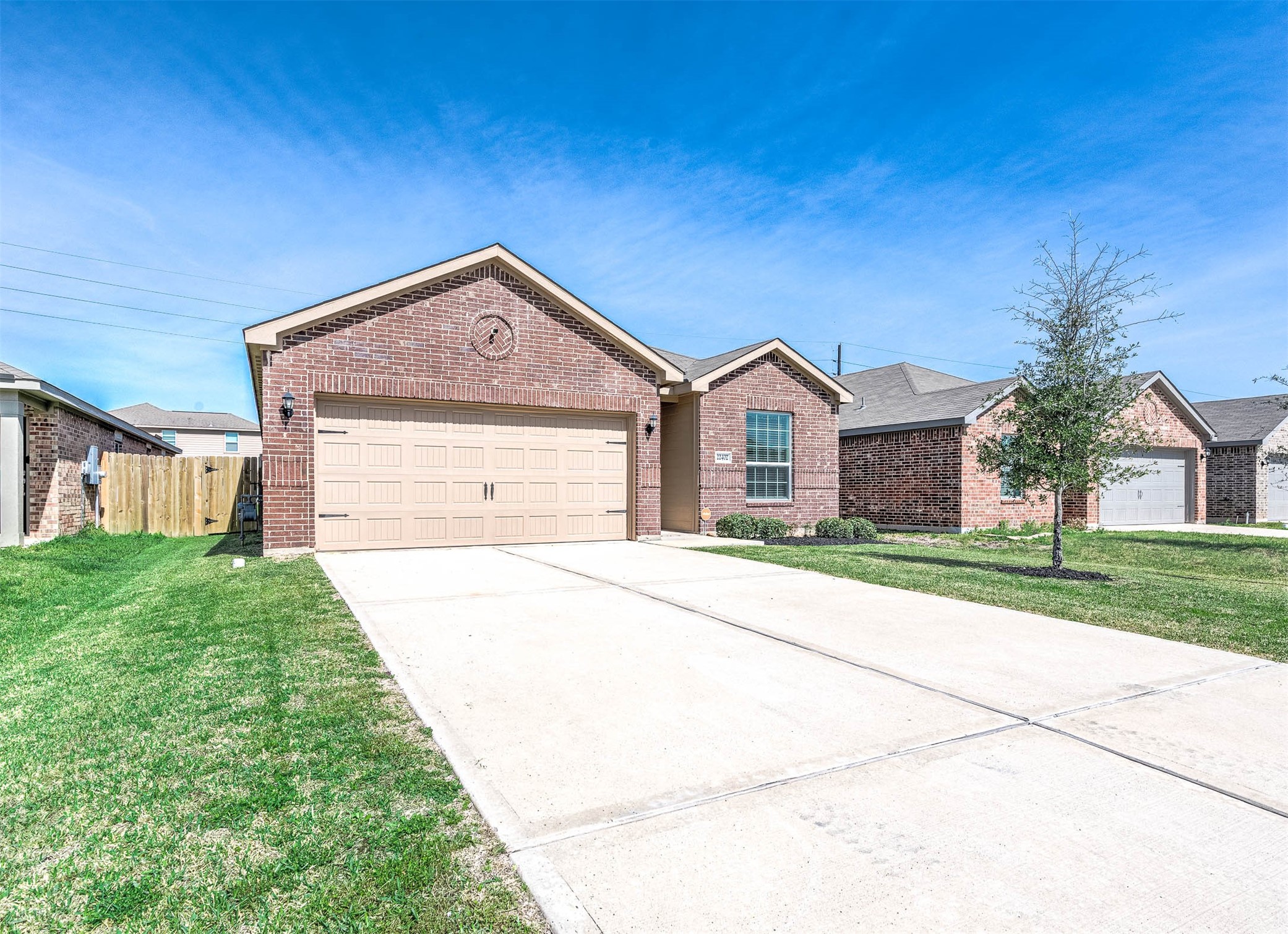 22402 Kennons Way Property Photo 2