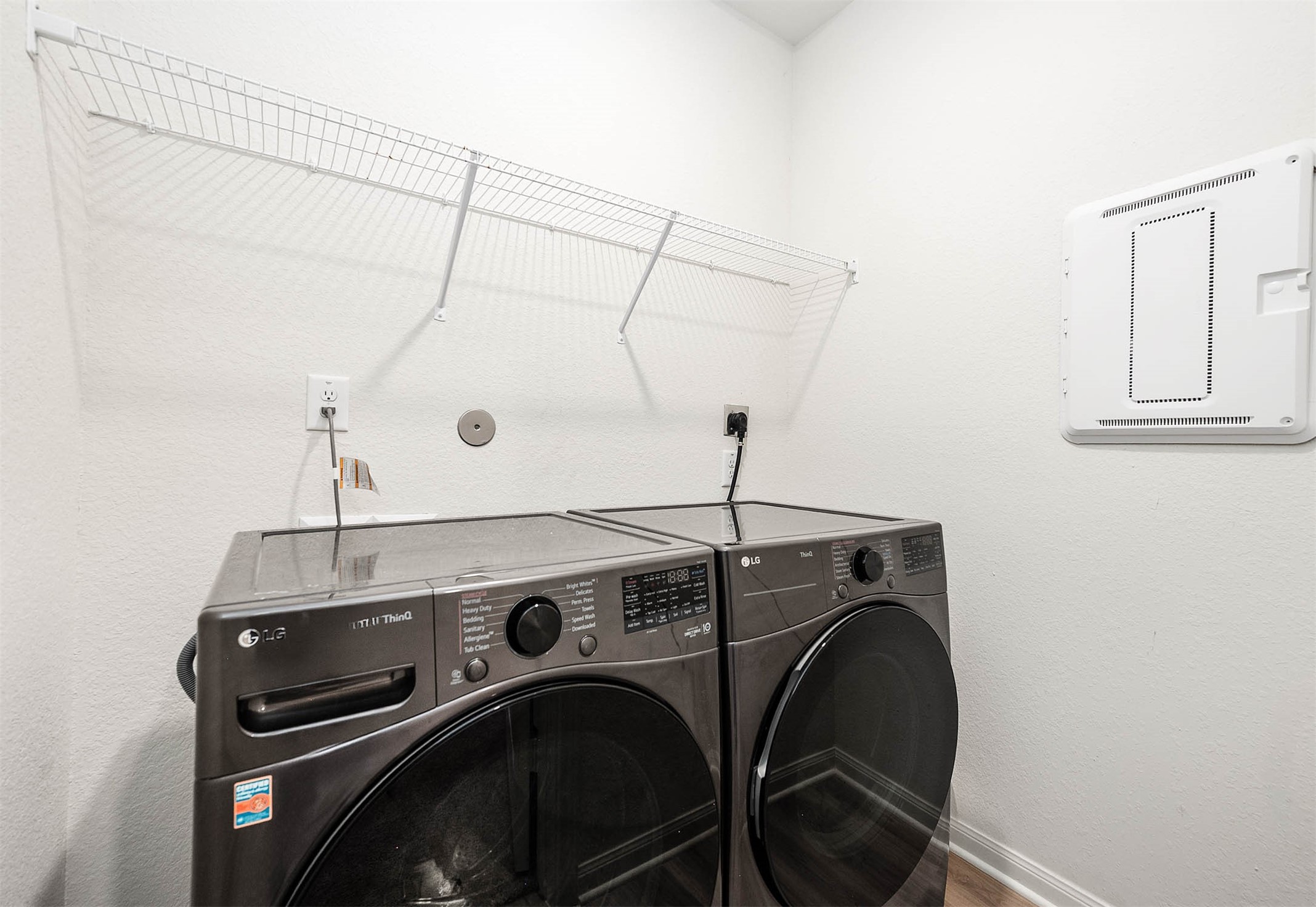 22402 Kennons Way Property Photo 15