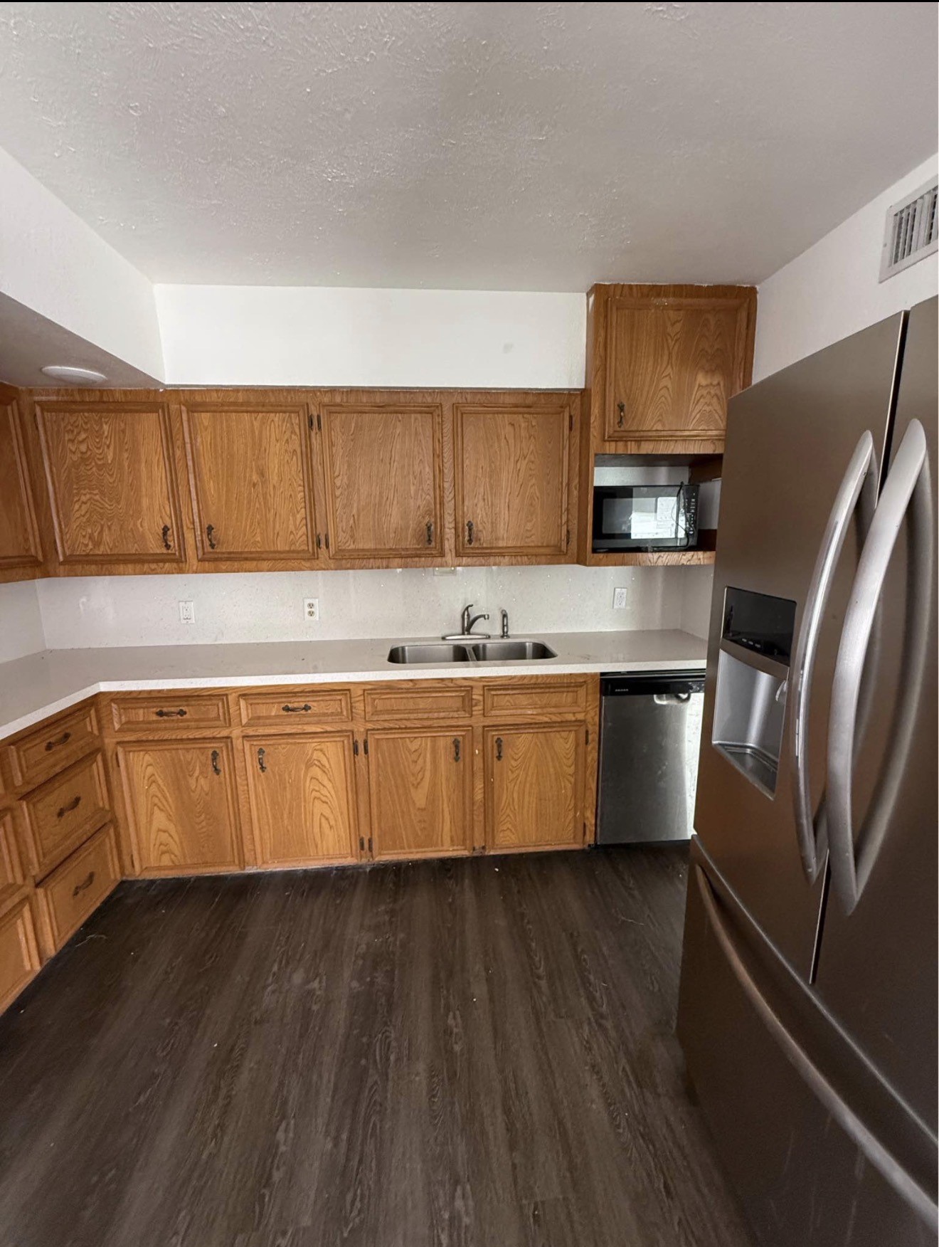 706 Rockdale Road Property Photo 2