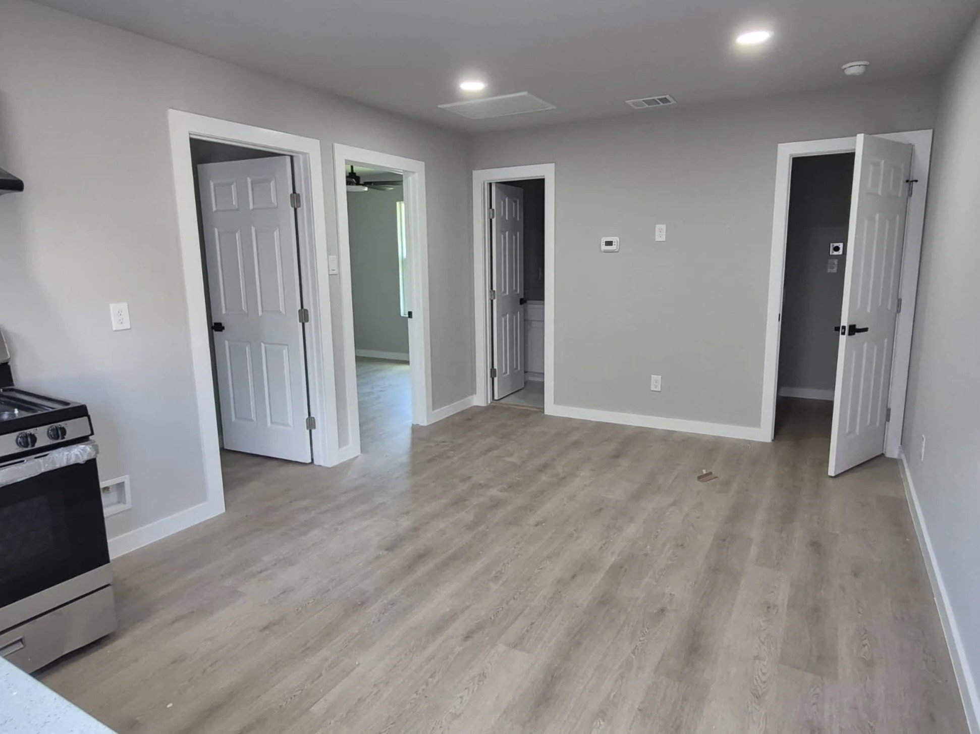 7909 Ford Street Property Photo 2