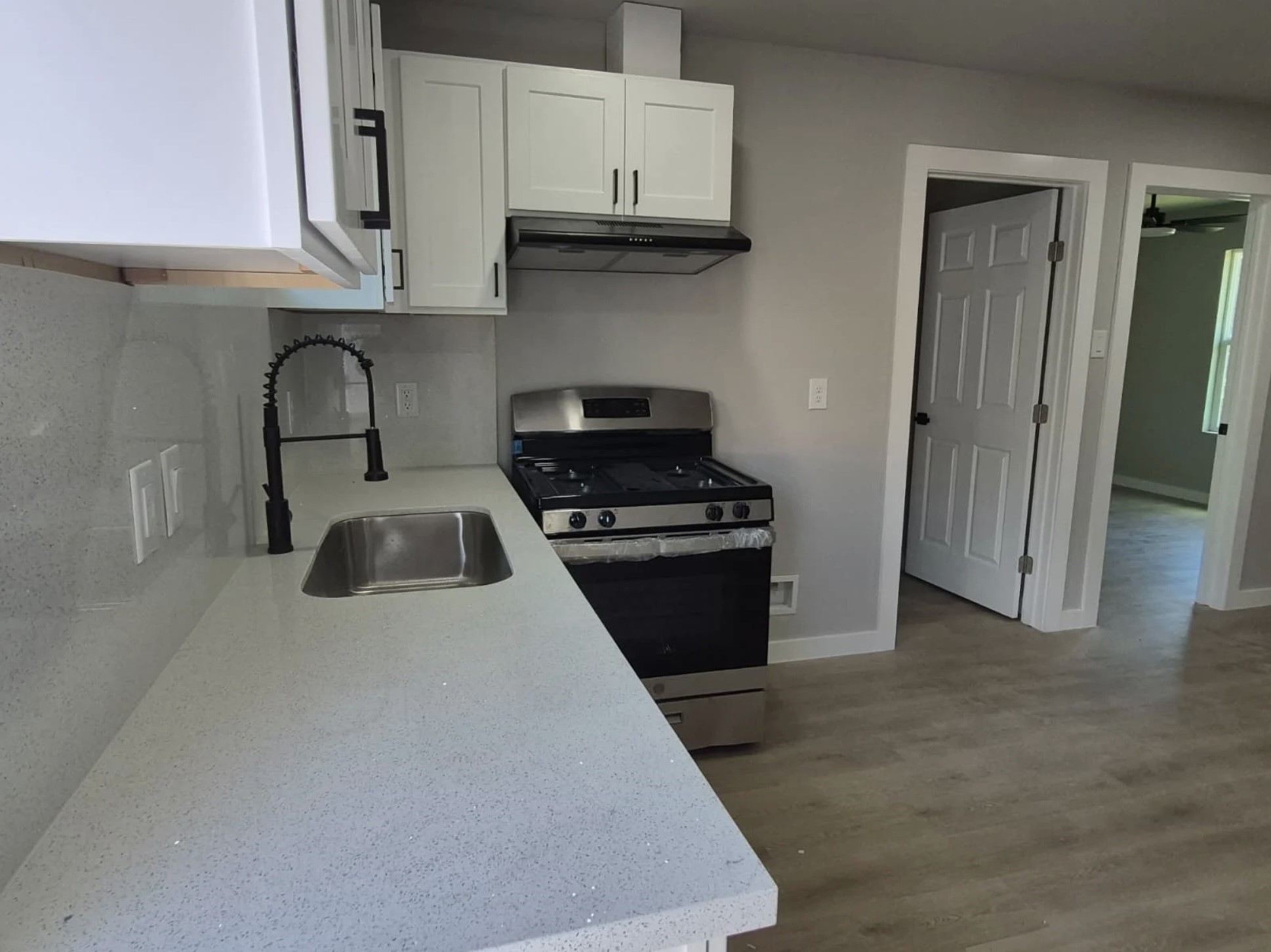 7909 Ford Street Property Photo 8