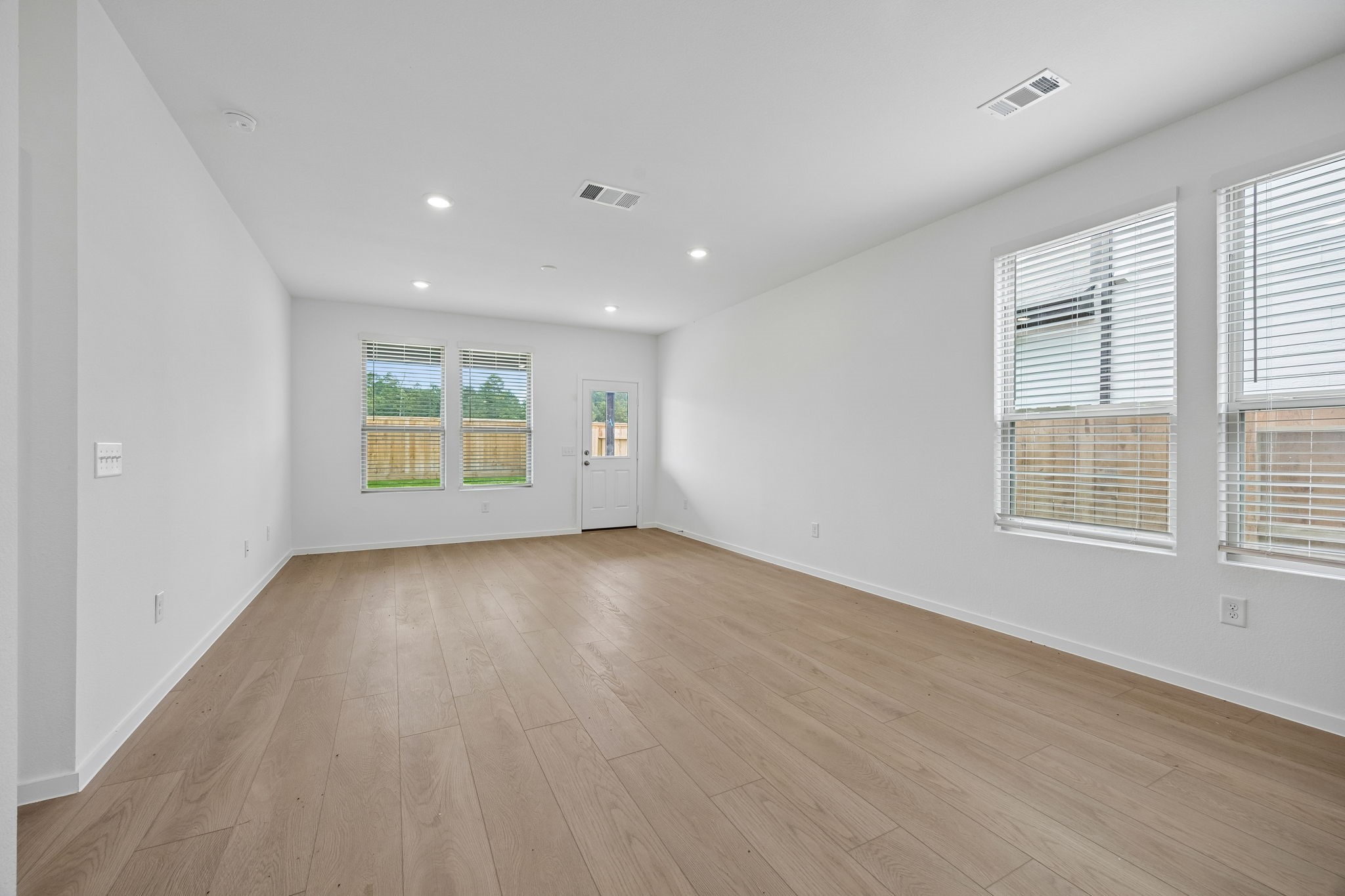15877 Blass Valley Drive Property Photo 14