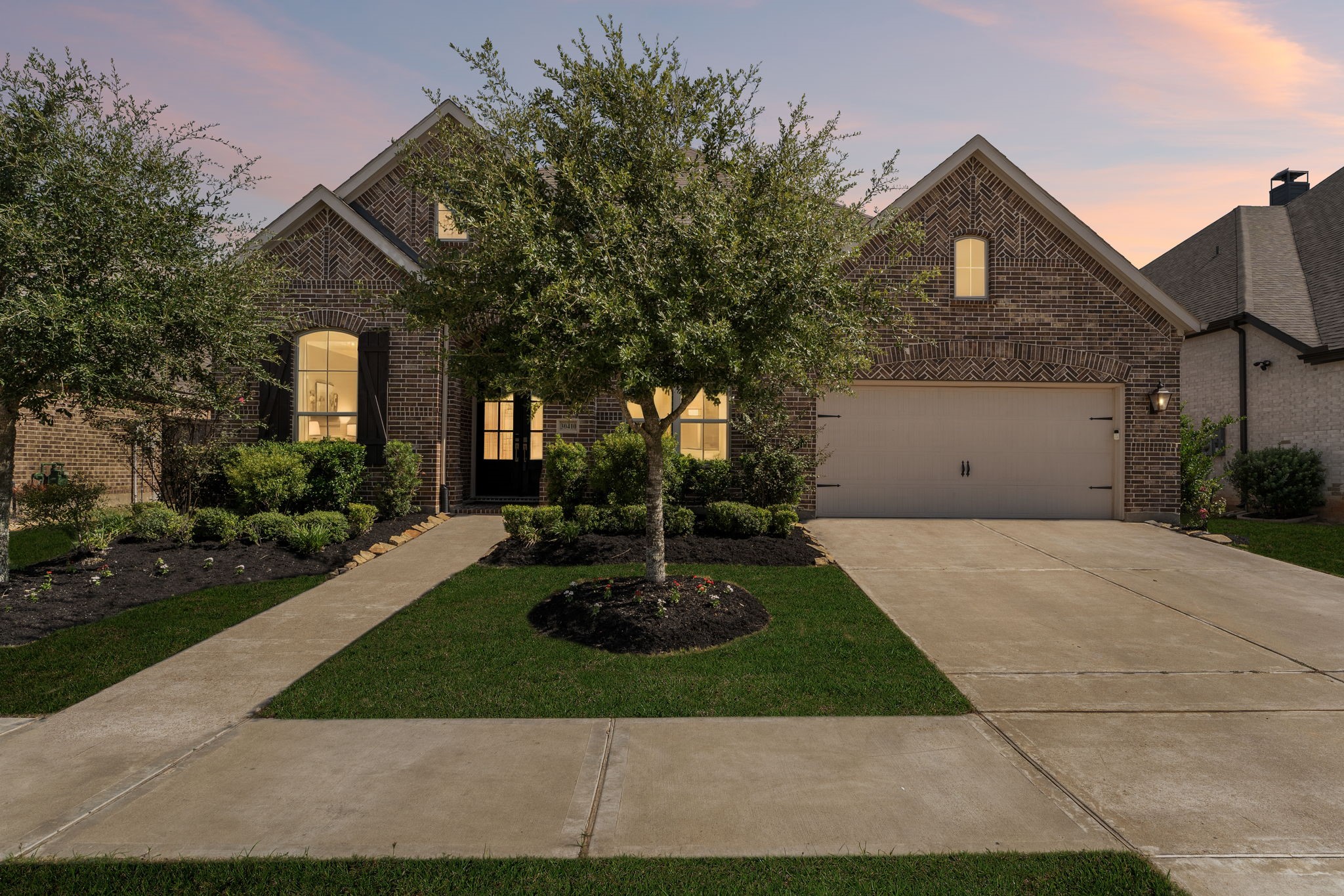 30410 Myrtle Oak Drive Property Photo 4