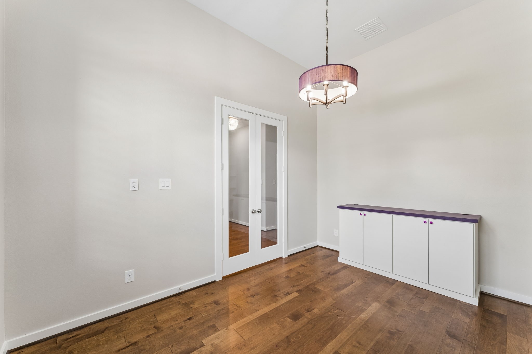 30410 Myrtle Oak Drive Property Photo 8