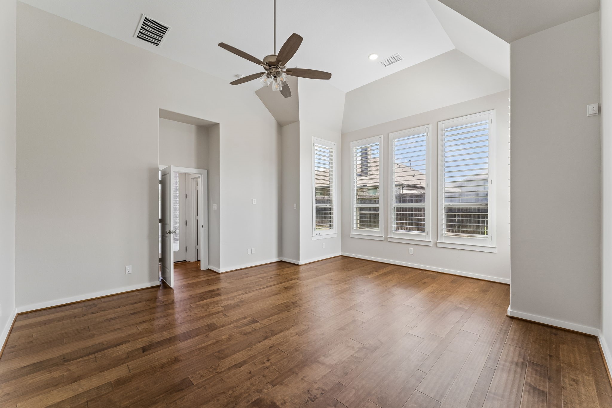 30410 Myrtle Oak Drive Property Photo 27