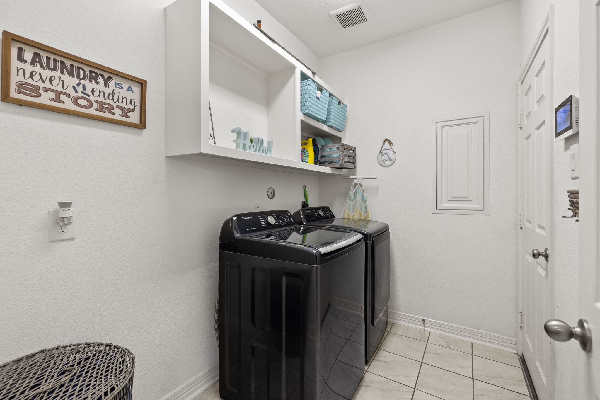 9411 Isabel Bay Lane Property Photo 6