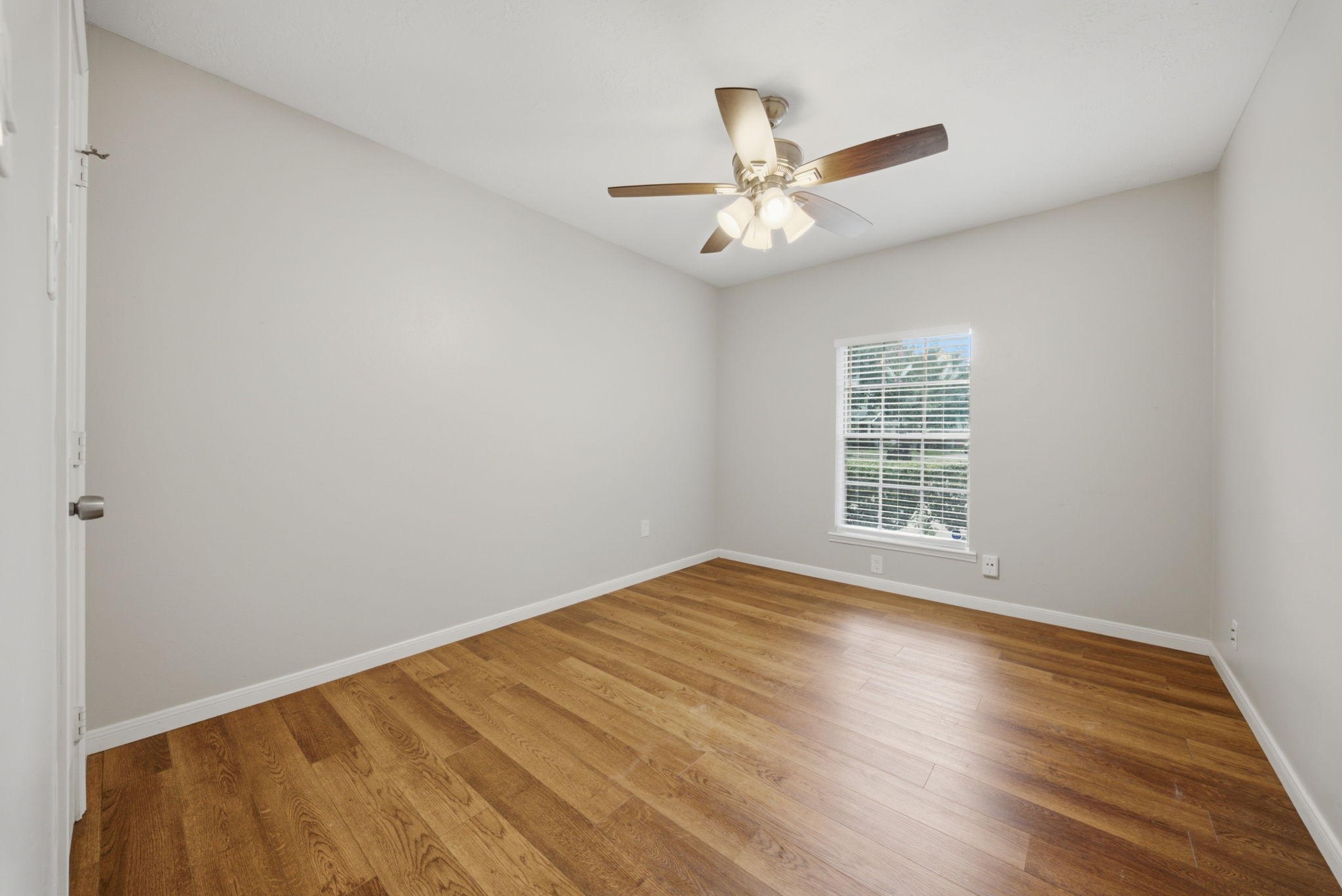 16611 Ben Ledi Drive Property Photo 10
