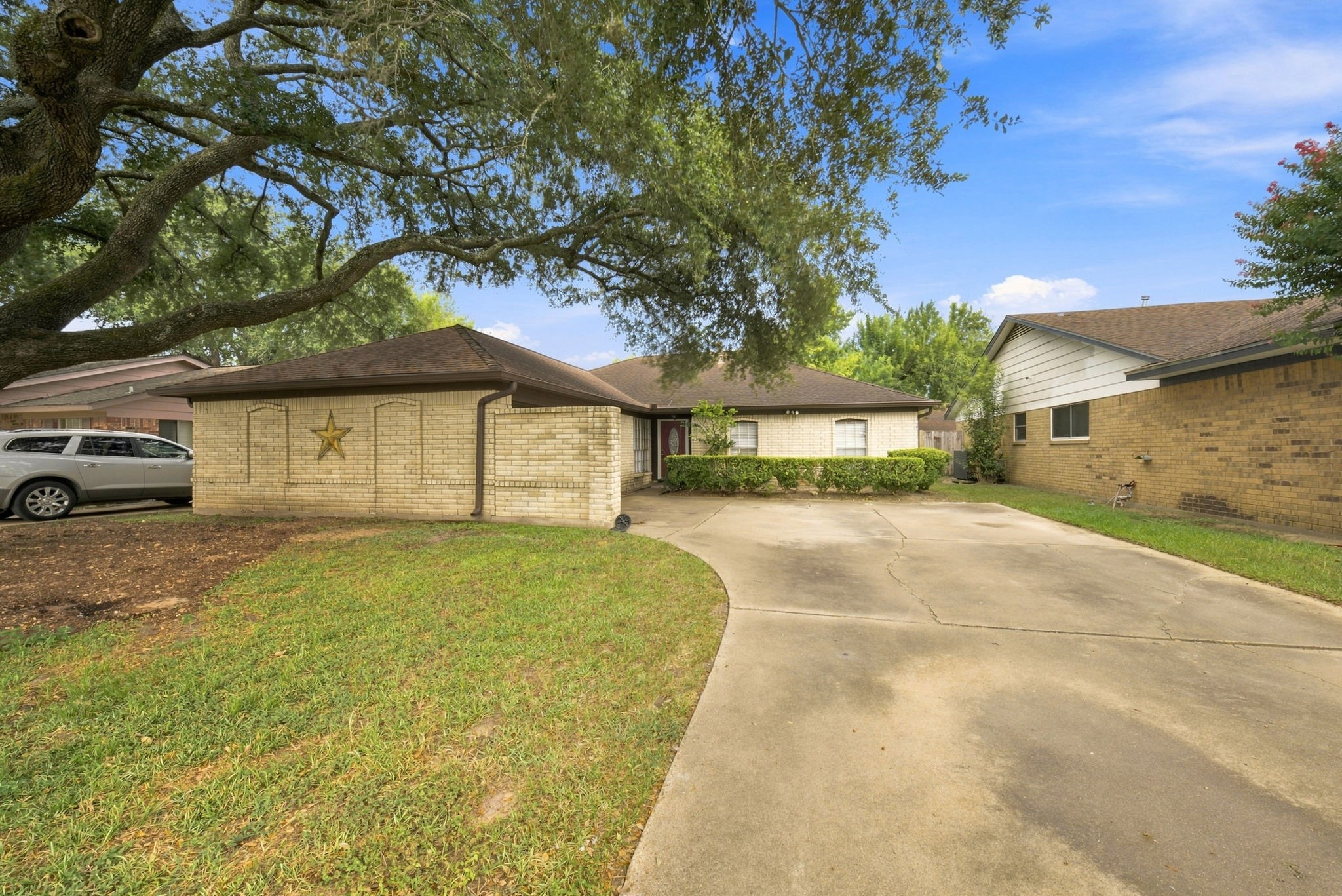 16611 Ben Ledi Drive Property Photo 19