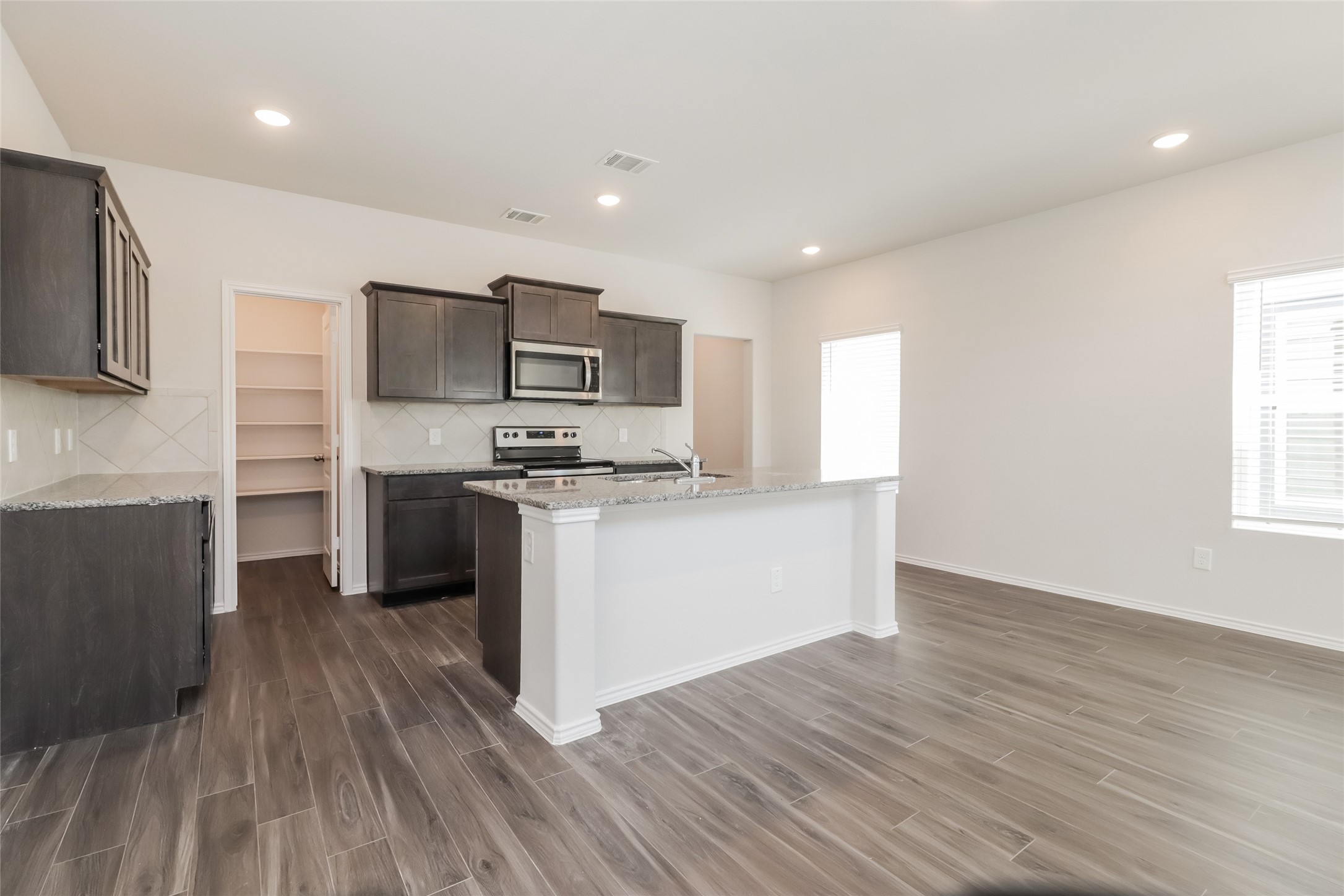 15342 Estrella West Property Photo 2