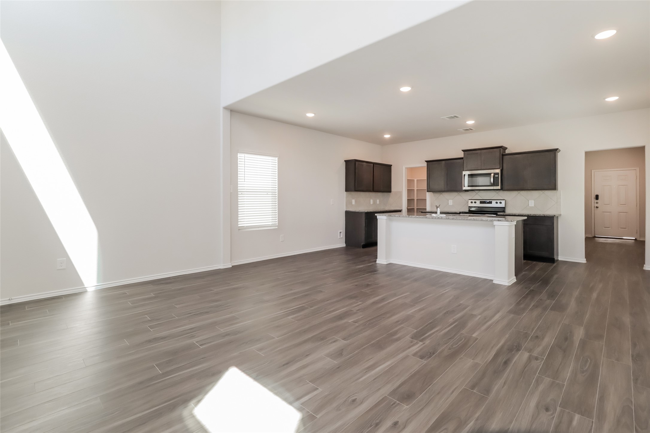 15342 Estrella West Property Photo 4