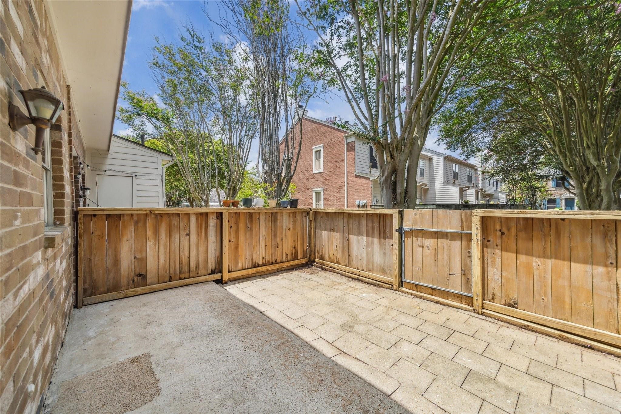 2930 Grants Lake Boulevard 2104 Property Photo 17