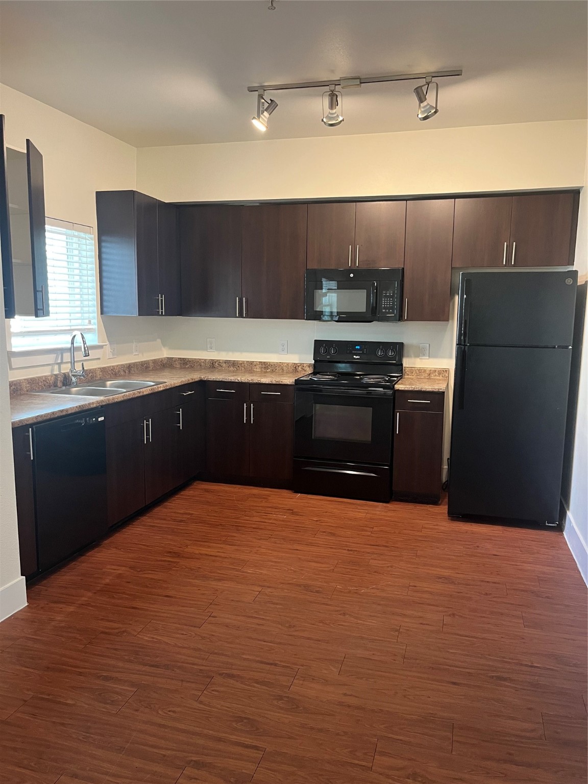 7625 Hammerly Boulevard 320 Property Photo 1